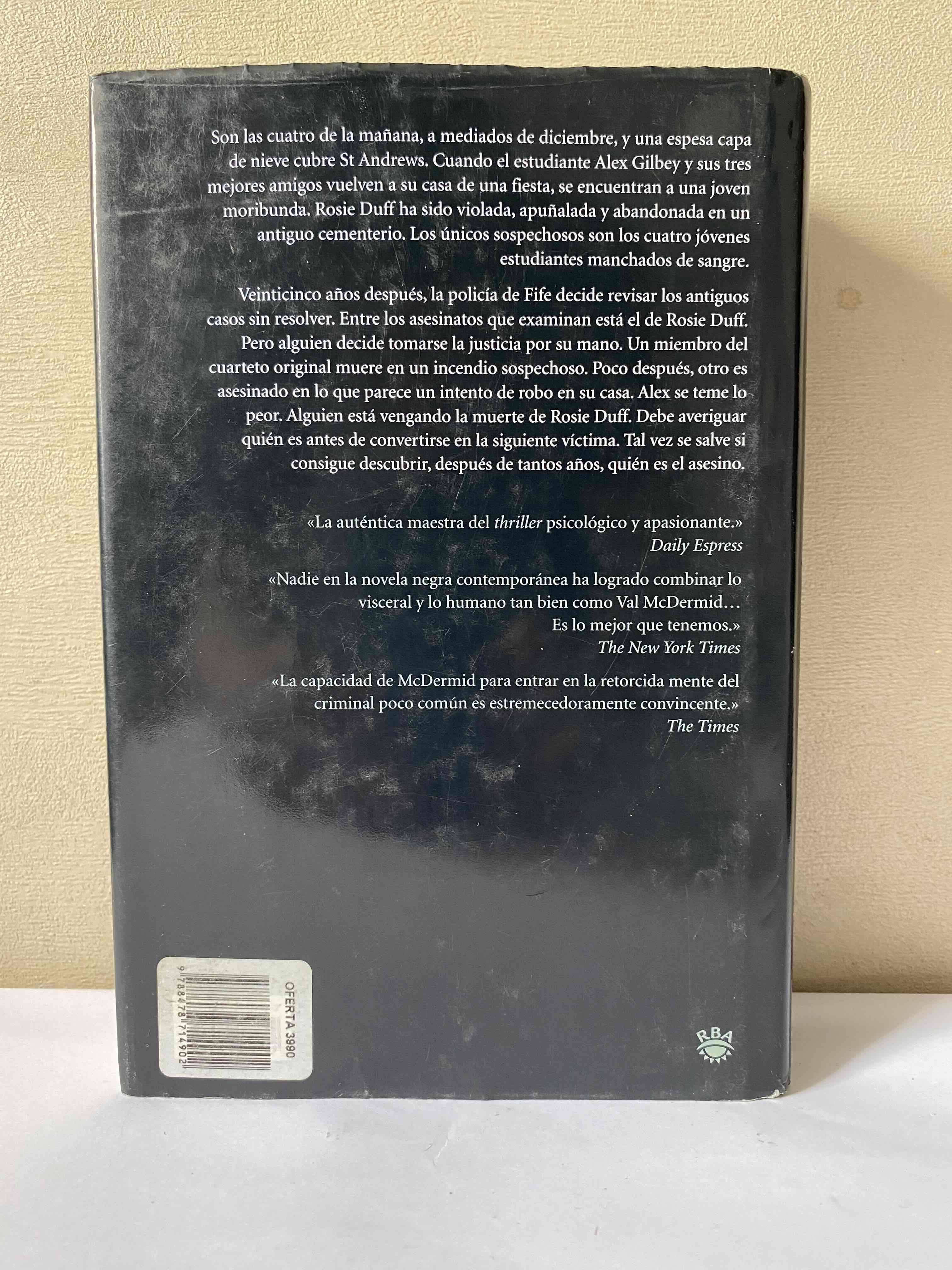 Libro 'Un eco lejano' - miniatura 4