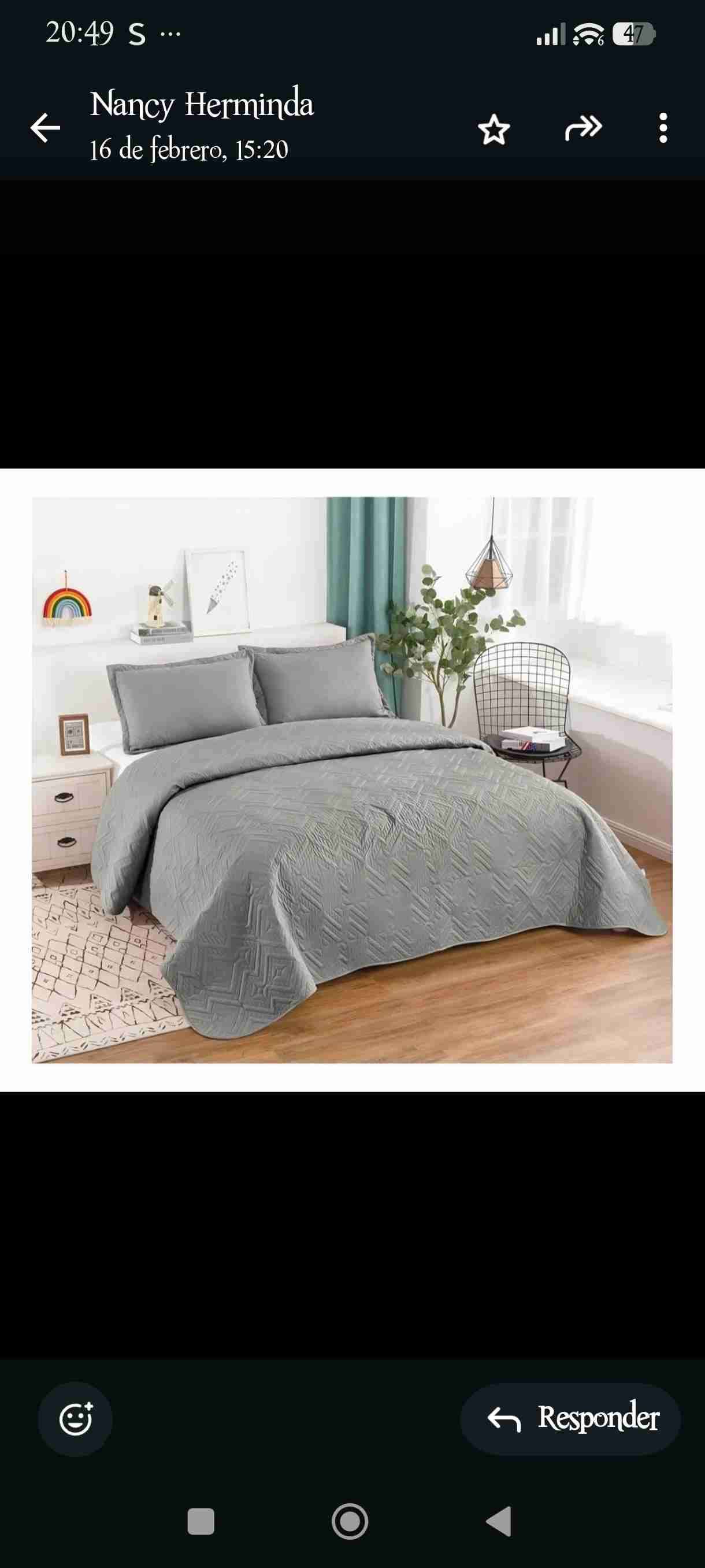 Cubre cama gris moderno