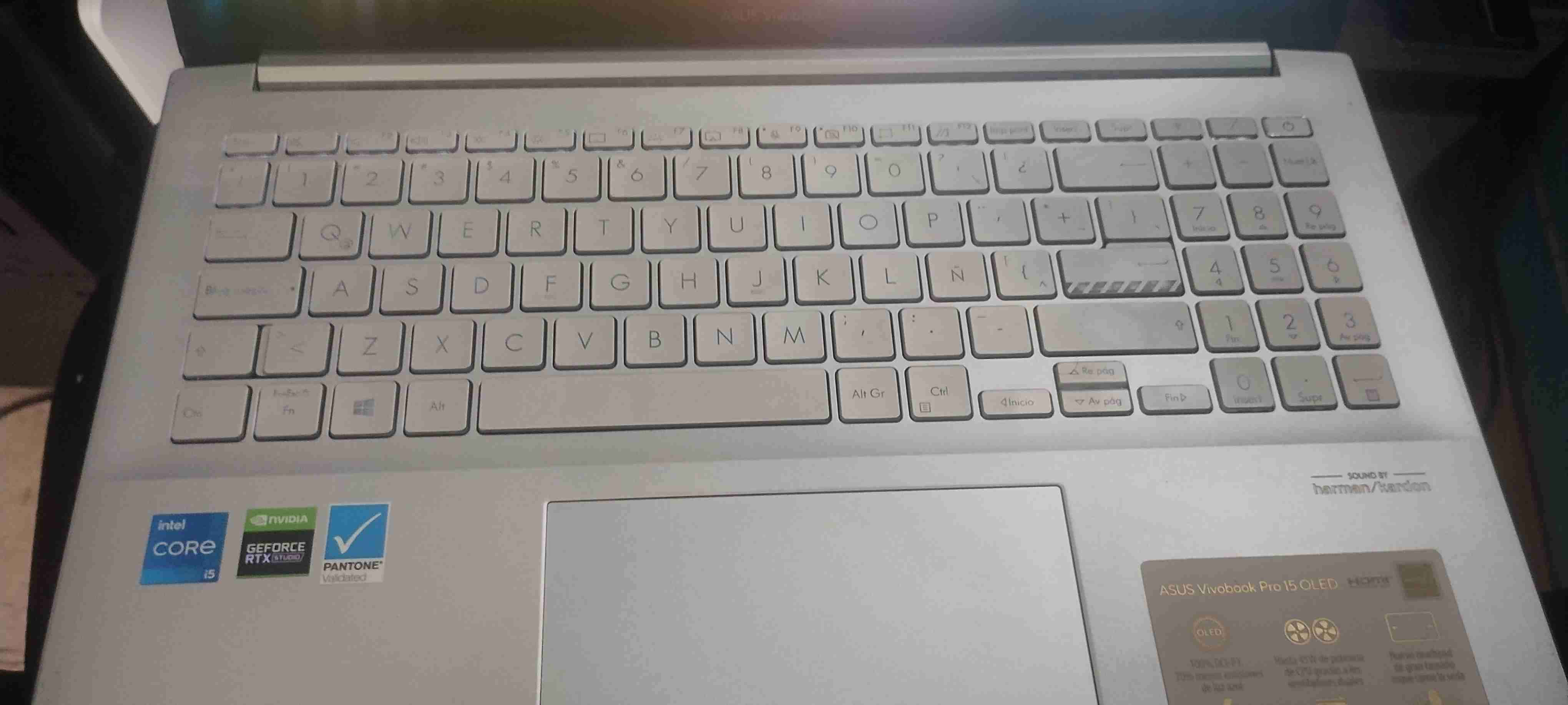 Notebook ASUS OLED Vivobook - miniatura 2