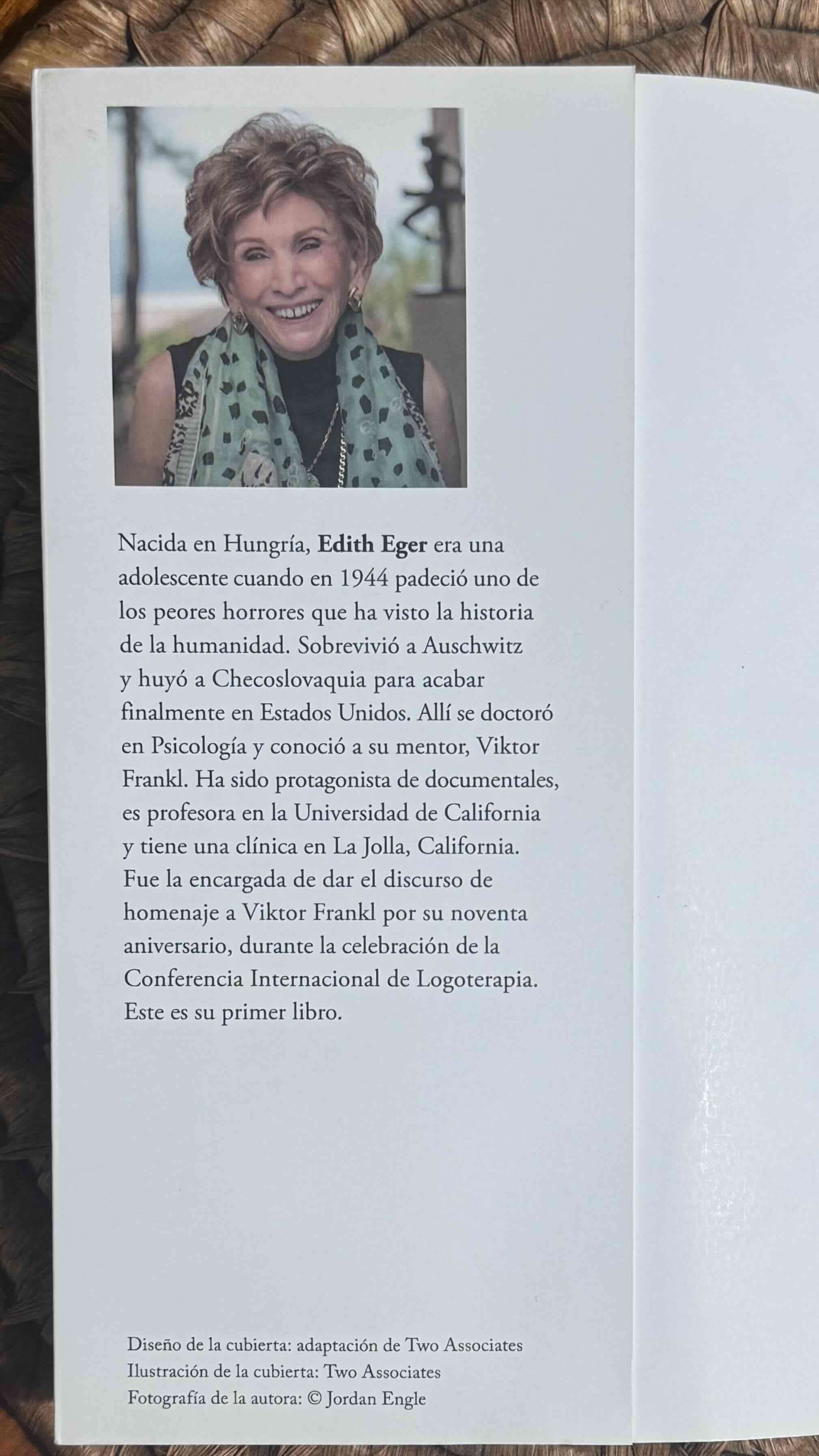 Libro 'La bailarina de Auschwitz' - miniatura 2