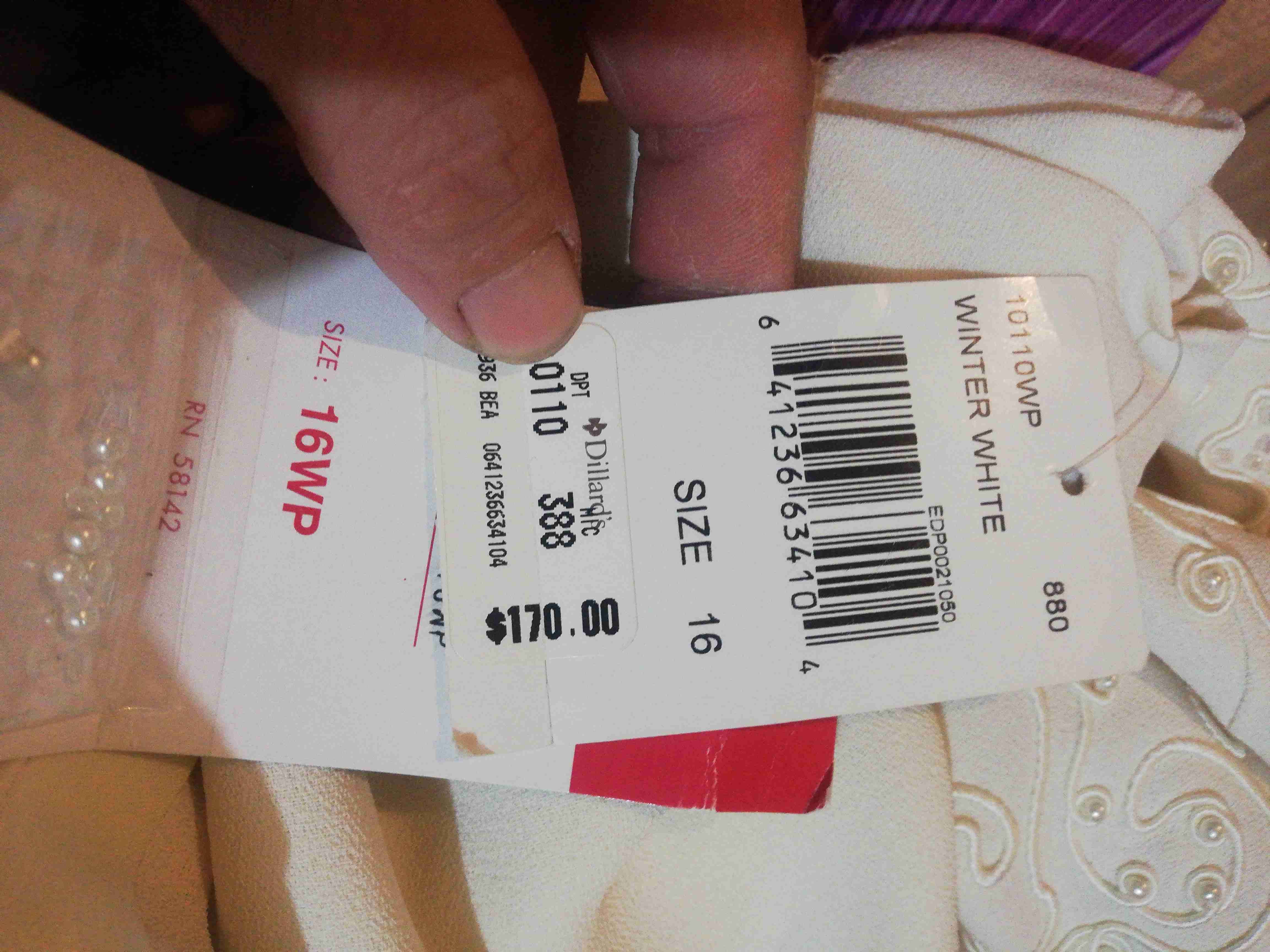 Vestido blanco con bordados - miniatura 5