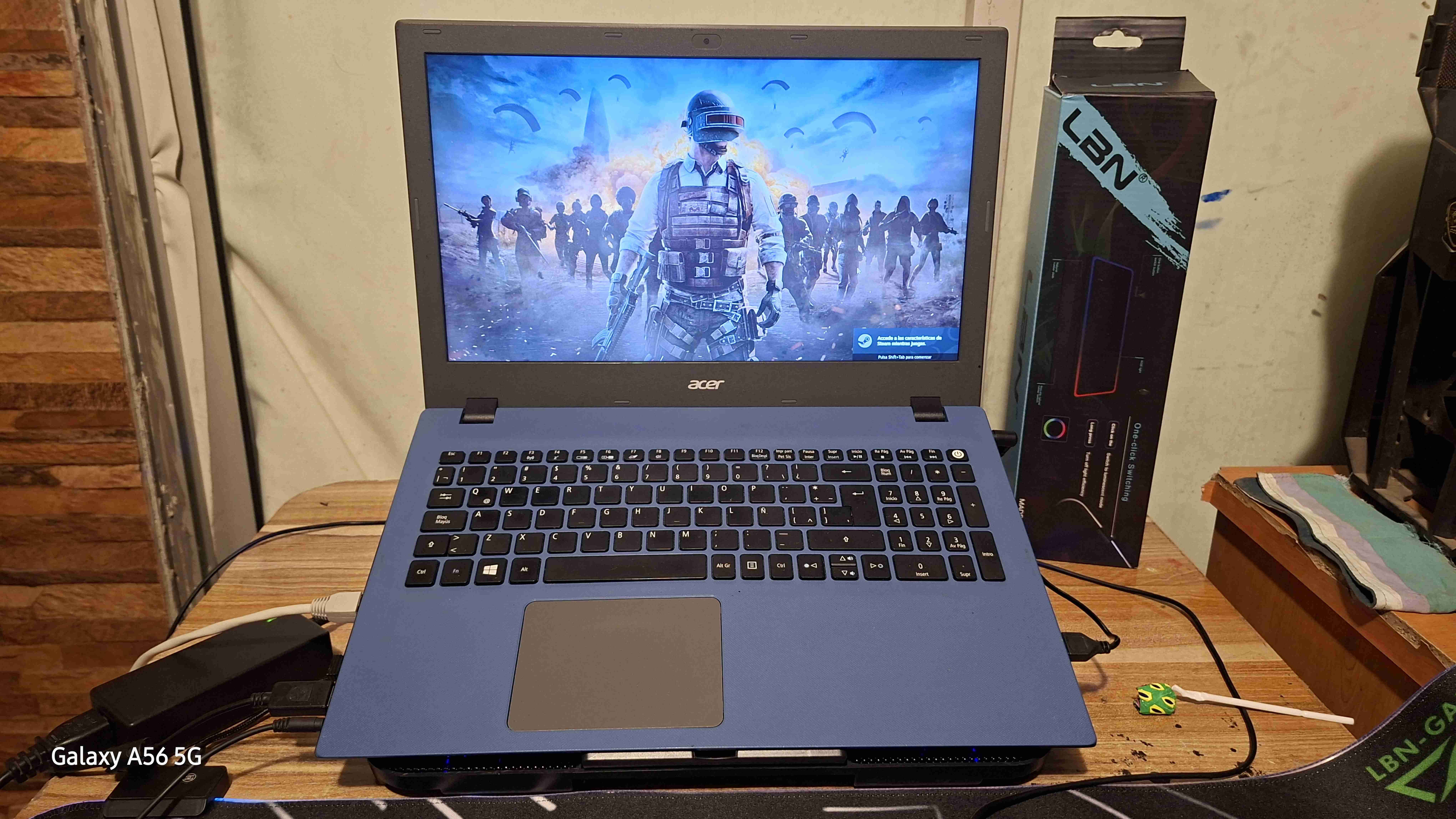 Vendo o permuto Notebook Acer aspire i5 - miniatura 1