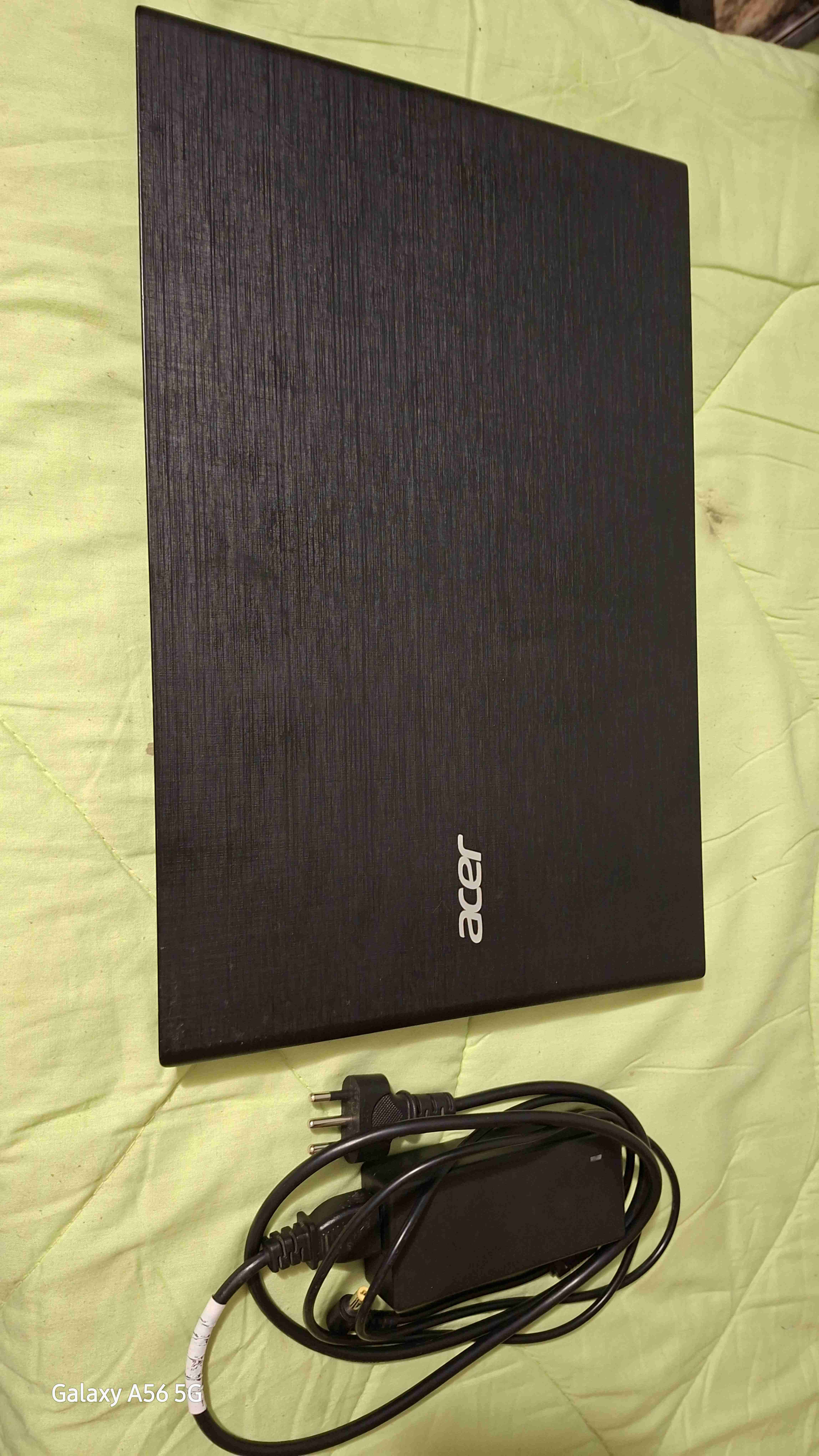 Vendo o permuto Notebook Acer aspire i5 - miniatura 4