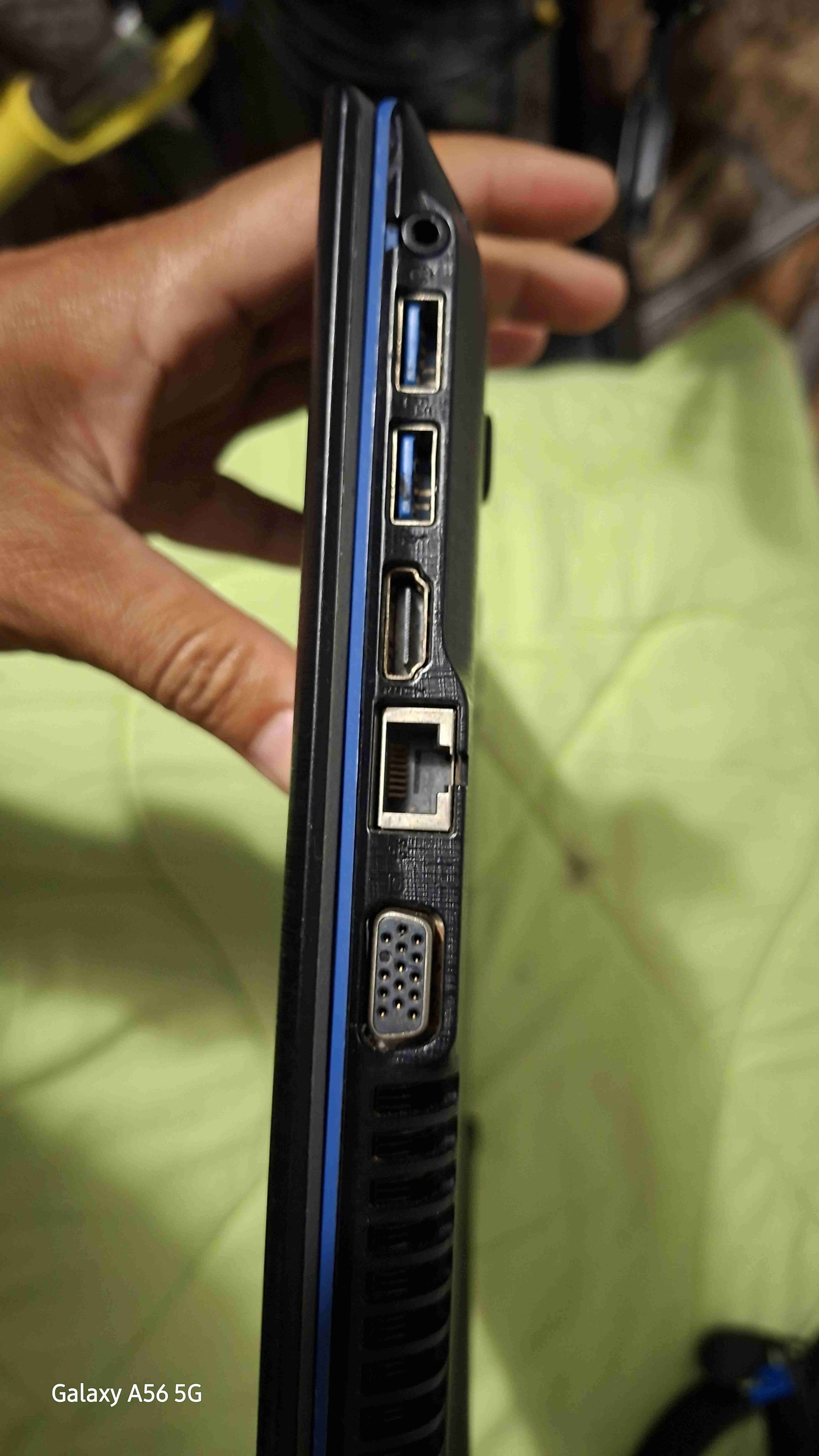 Vendo o permuto Notebook Acer aspire i5 - miniatura 5