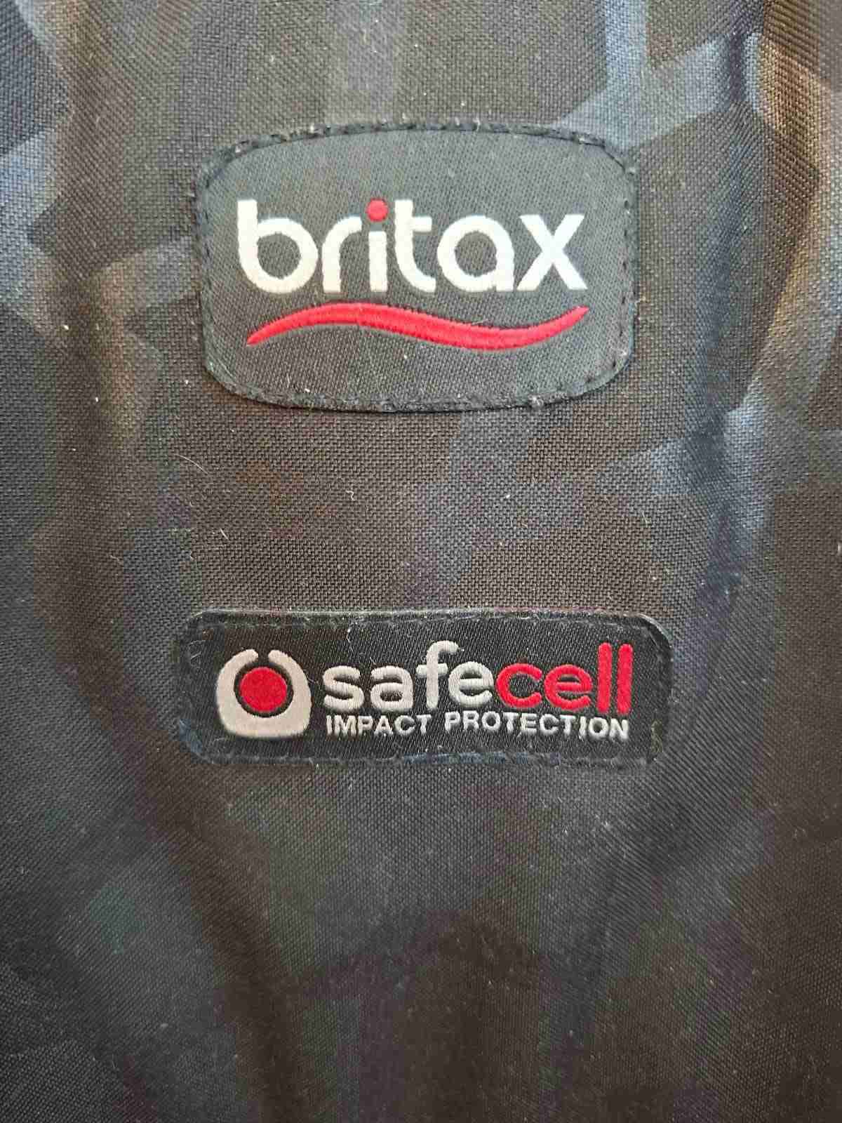 Silla de auto infantil negra - miniatura 5