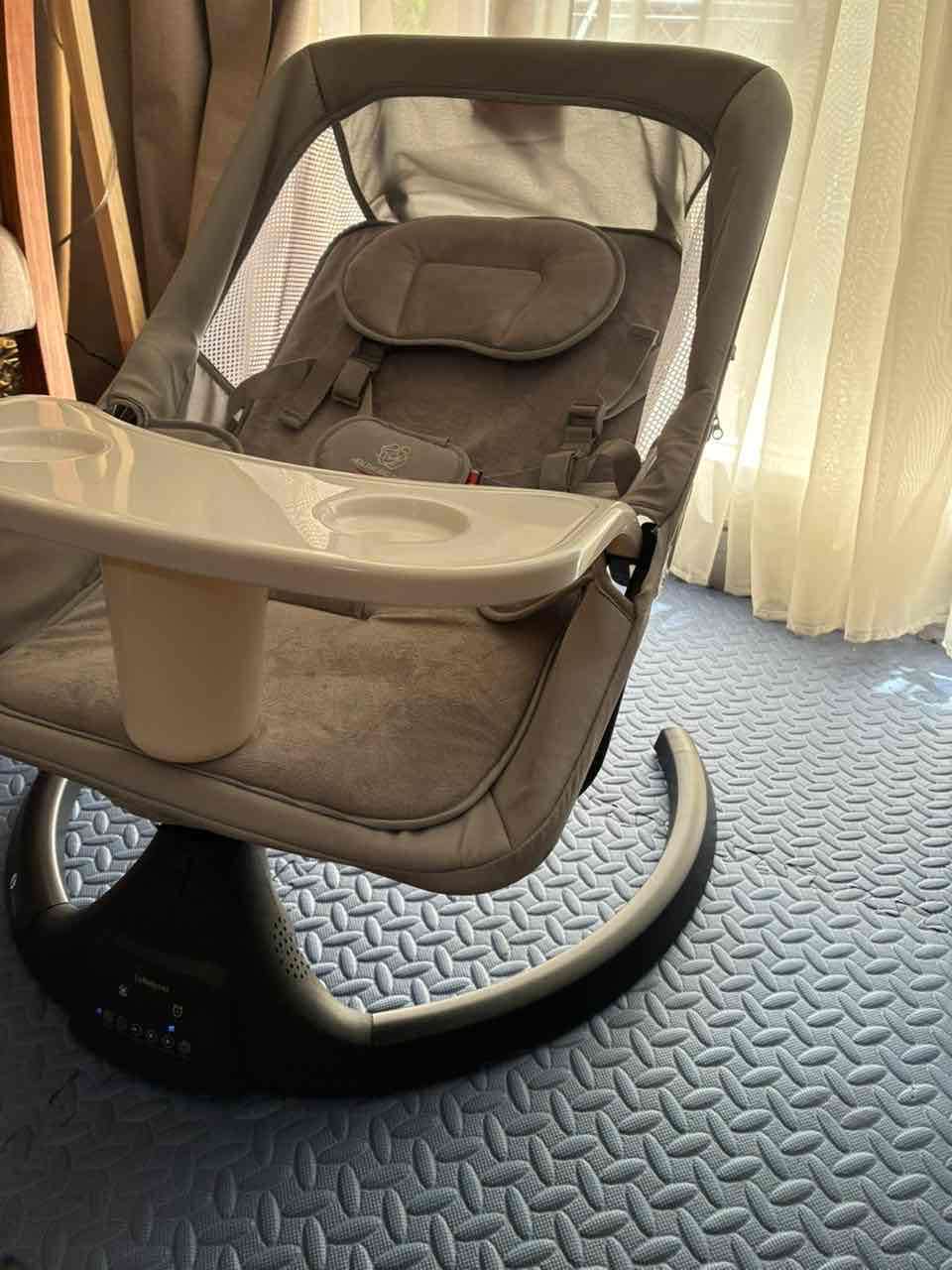 Silla mecedora para bebé automática - miniatura 3