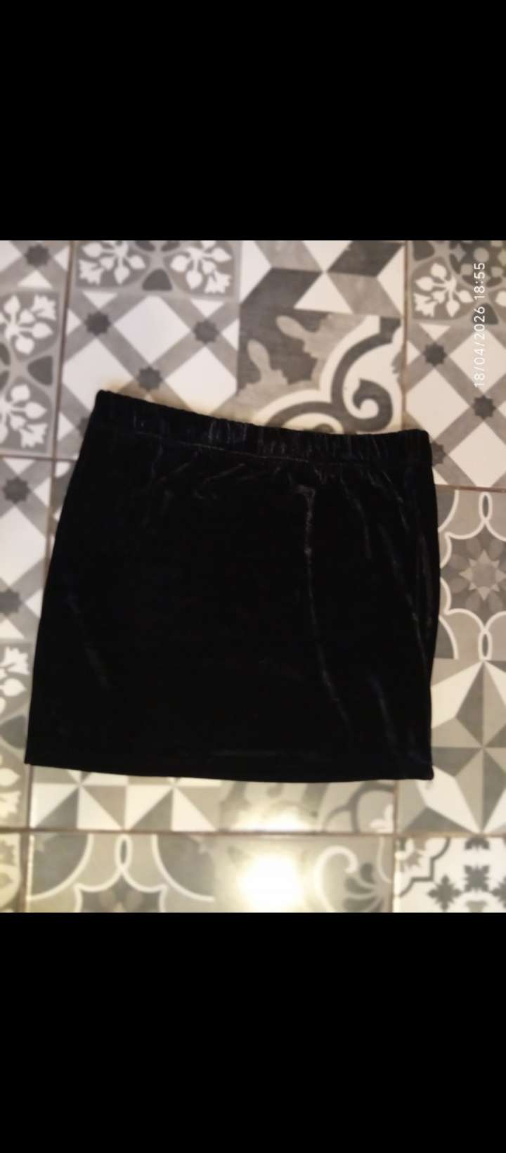 Mini falda negra plush