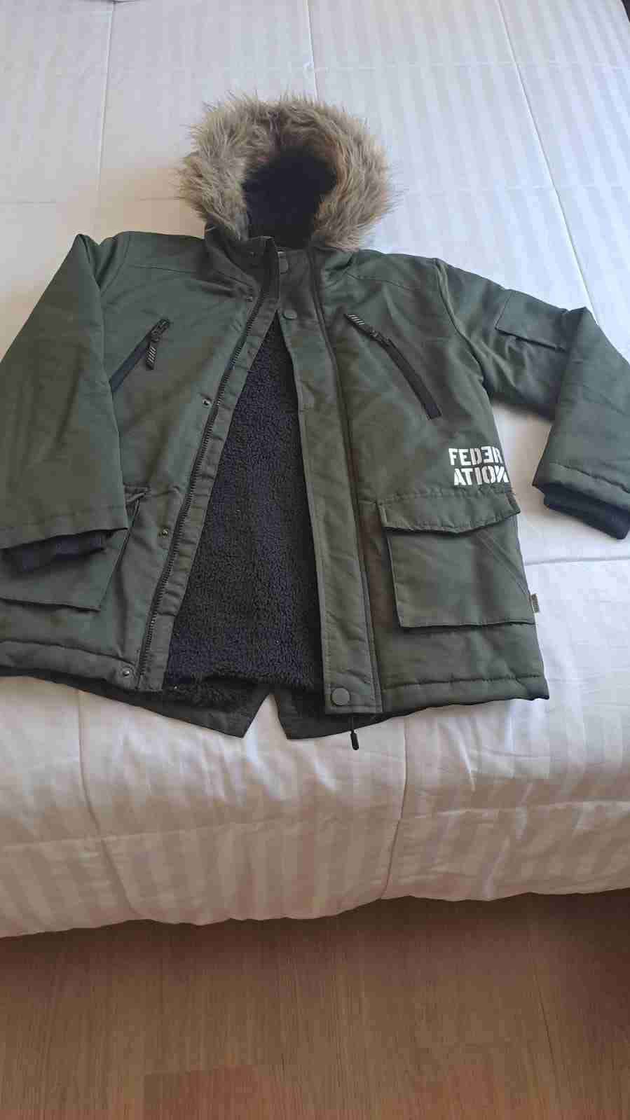 Parka verde con capucha - miniatura 4