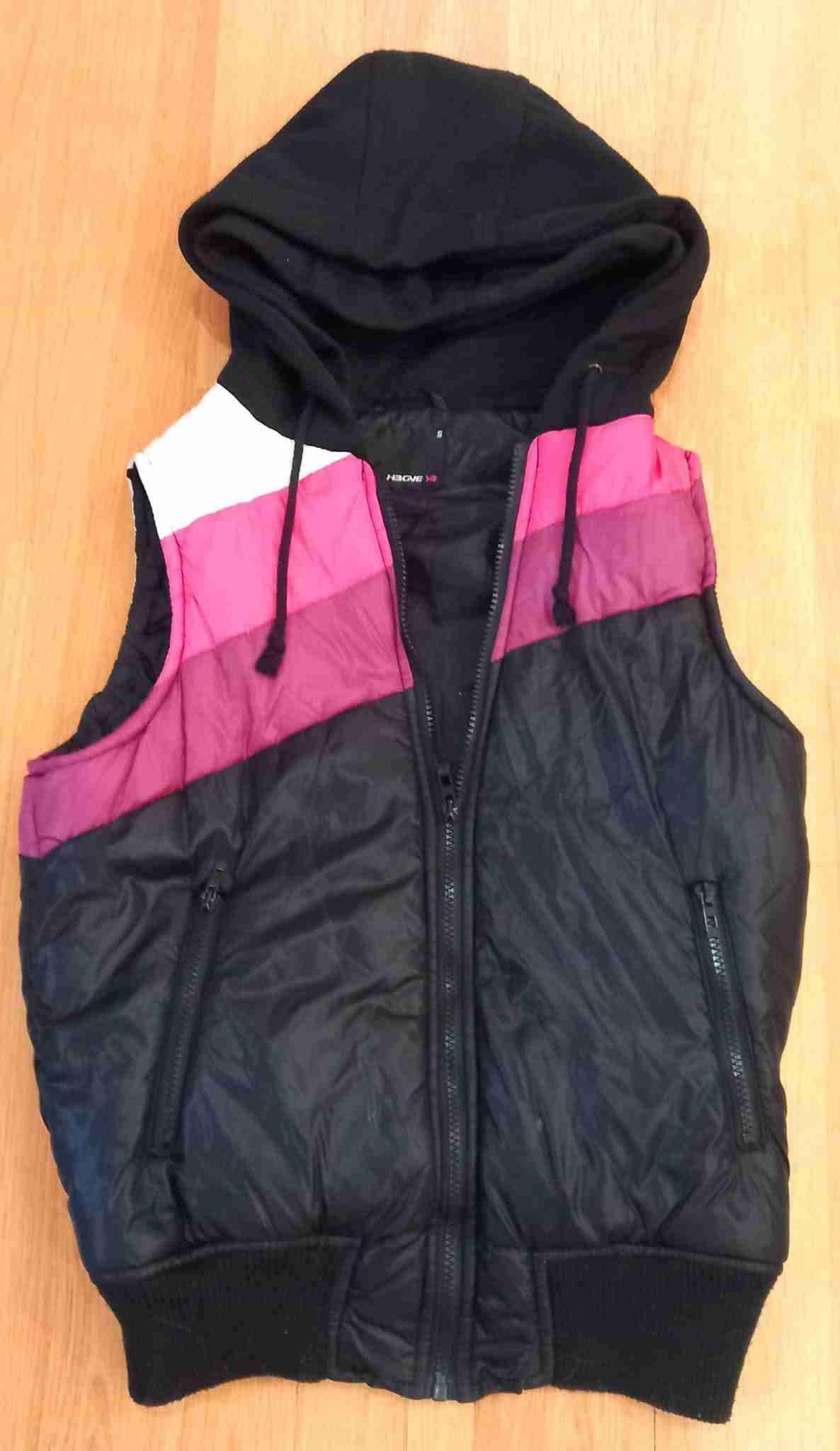 Chaqueta sin mangas con capucha - miniatura 1