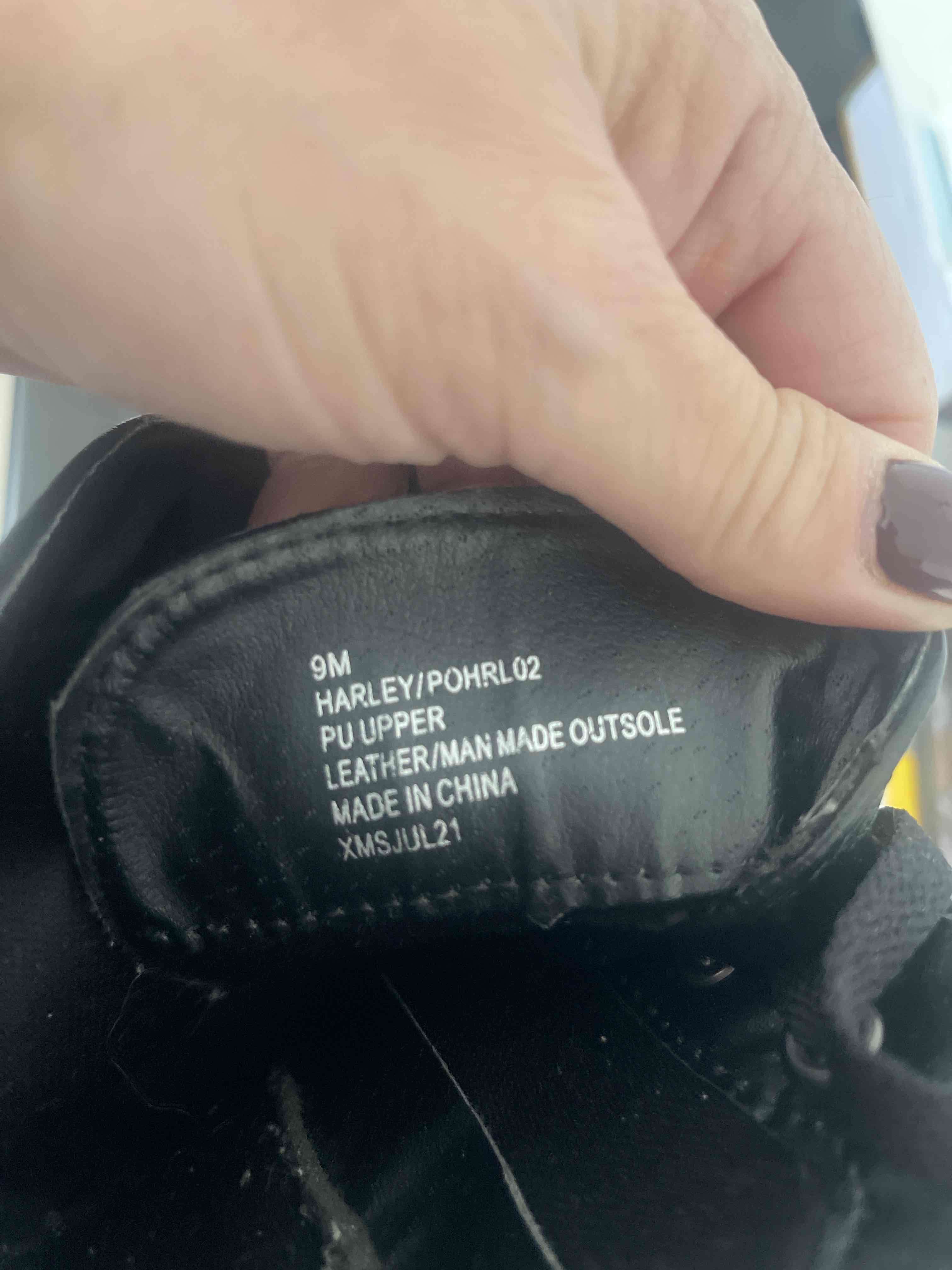 Botas negras de cuero - miniatura 2