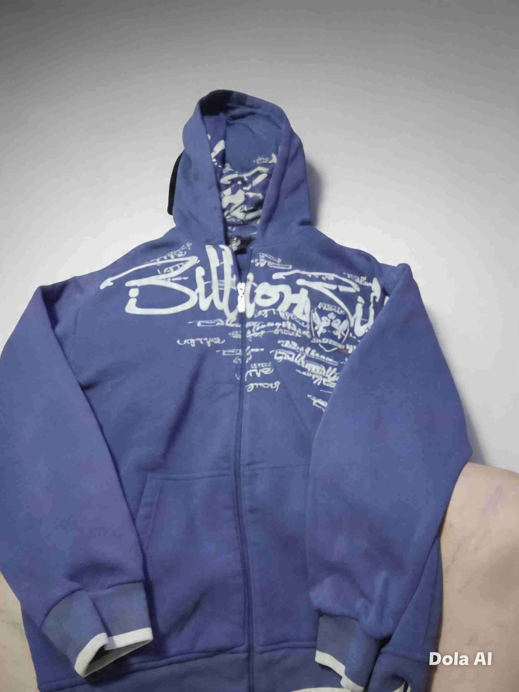 Polerón modado con capucha estampado - miniatura 3