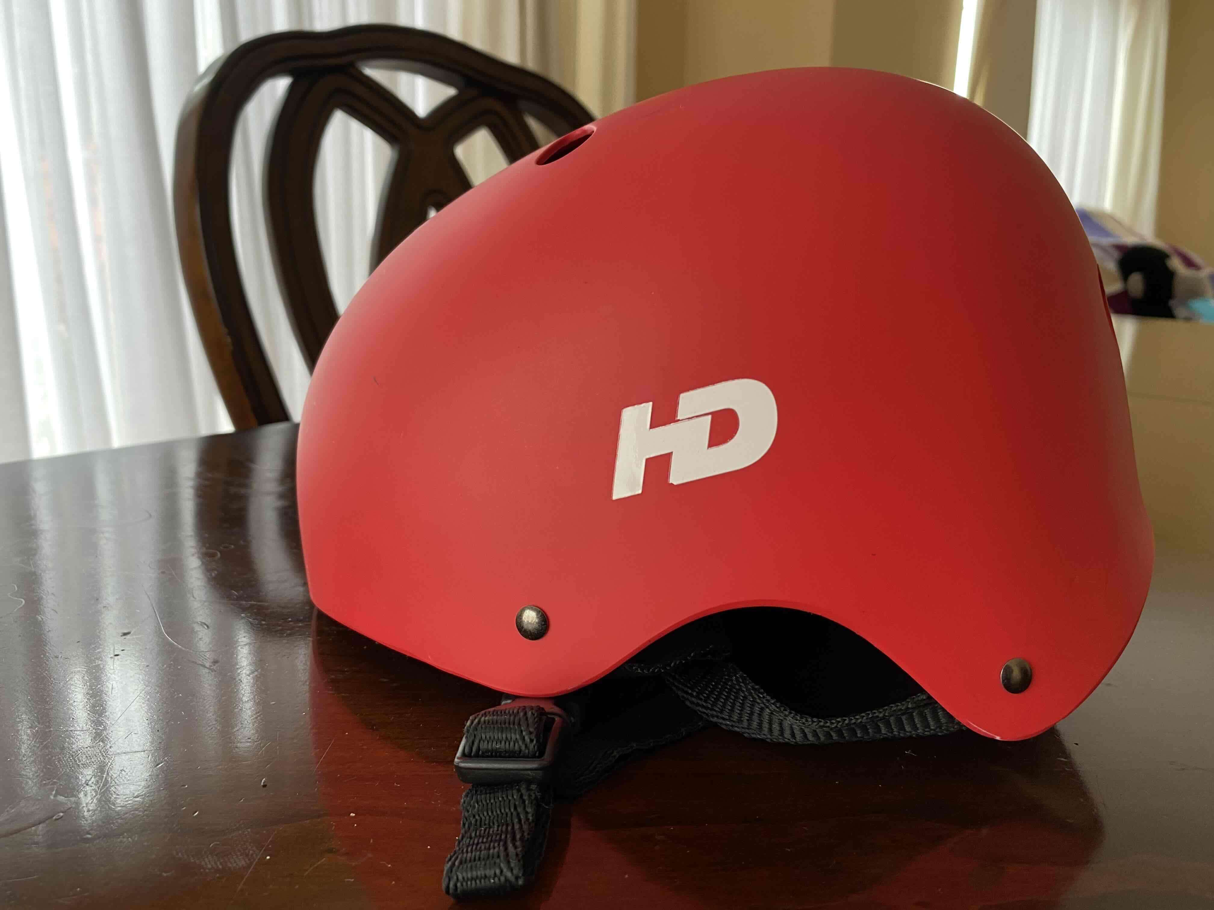 Casco de ciclismo rojo - miniatura 1