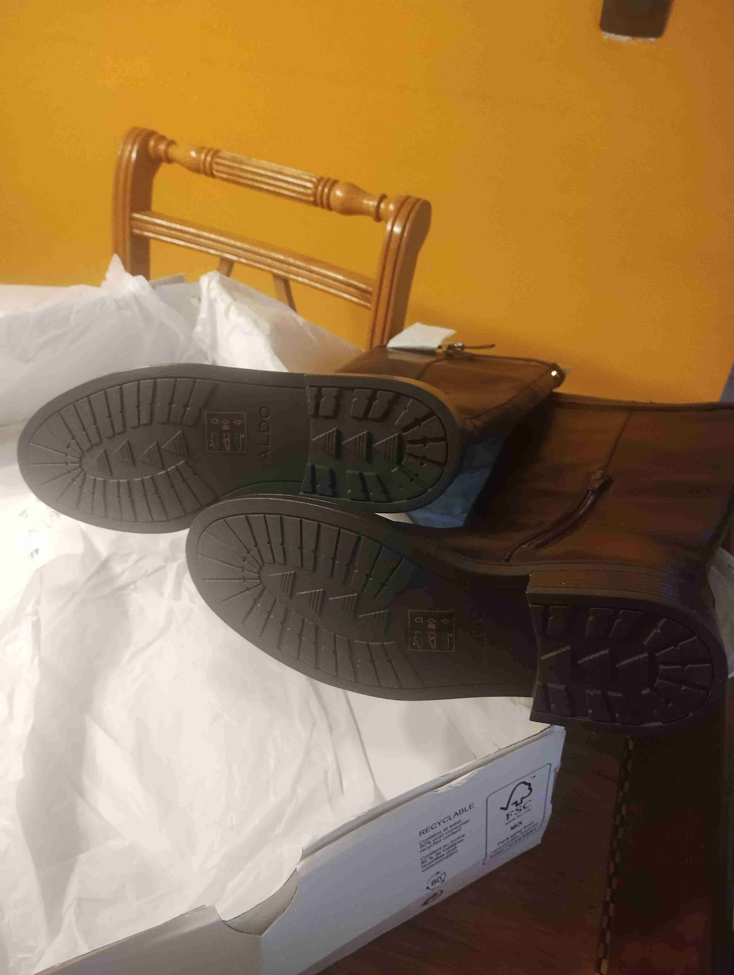 Botas altas marrones de cuero - miniatura 3