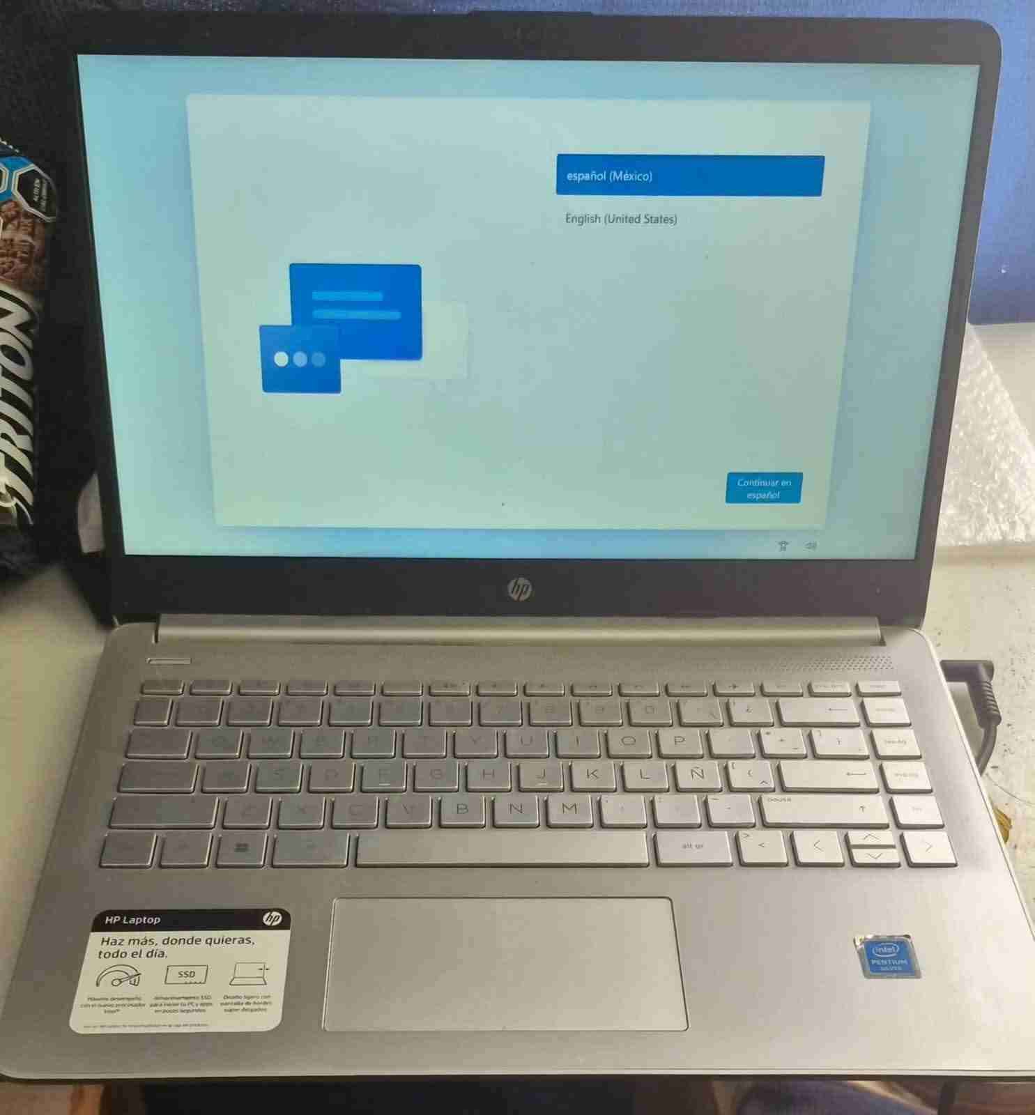 Laptop HP Intel Pentium - miniatura 3