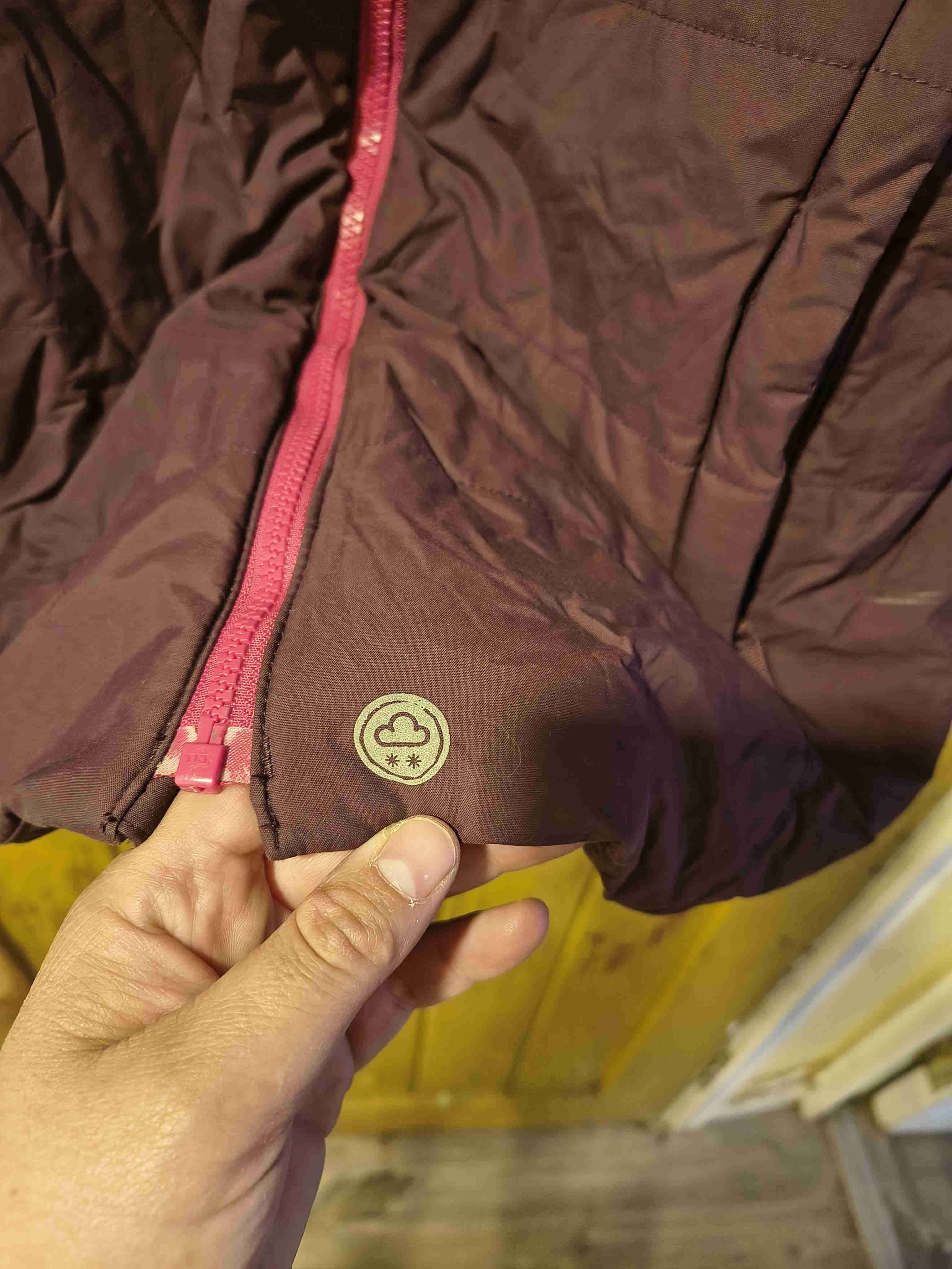 Chaqueta morada con capucha HH - miniatura 2