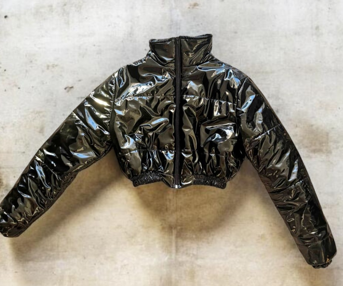 Chaqueta corta negra brillante - miniatura 1
