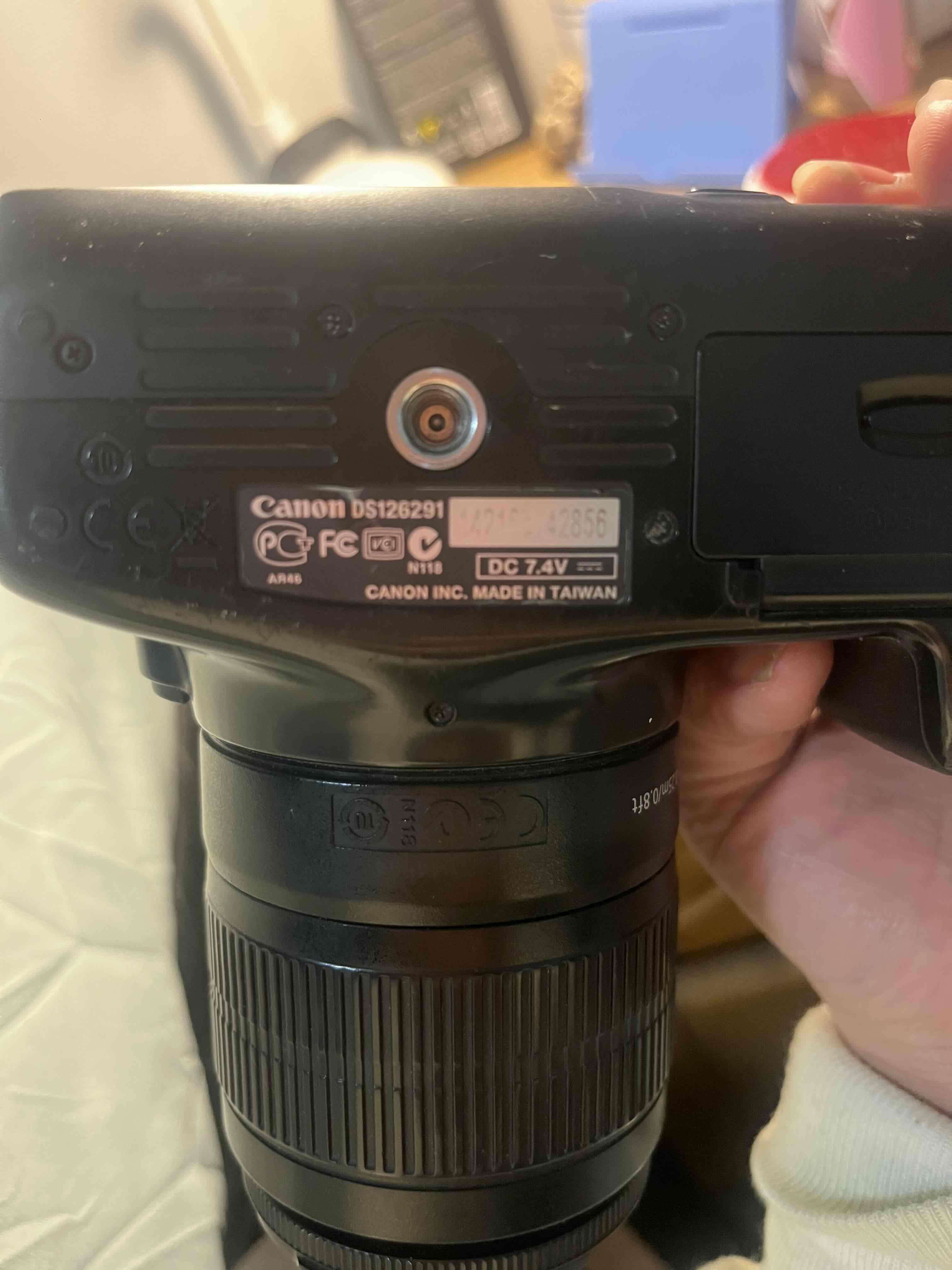 Cámara Canon EOS Rebel T3 usada - miniatura 5