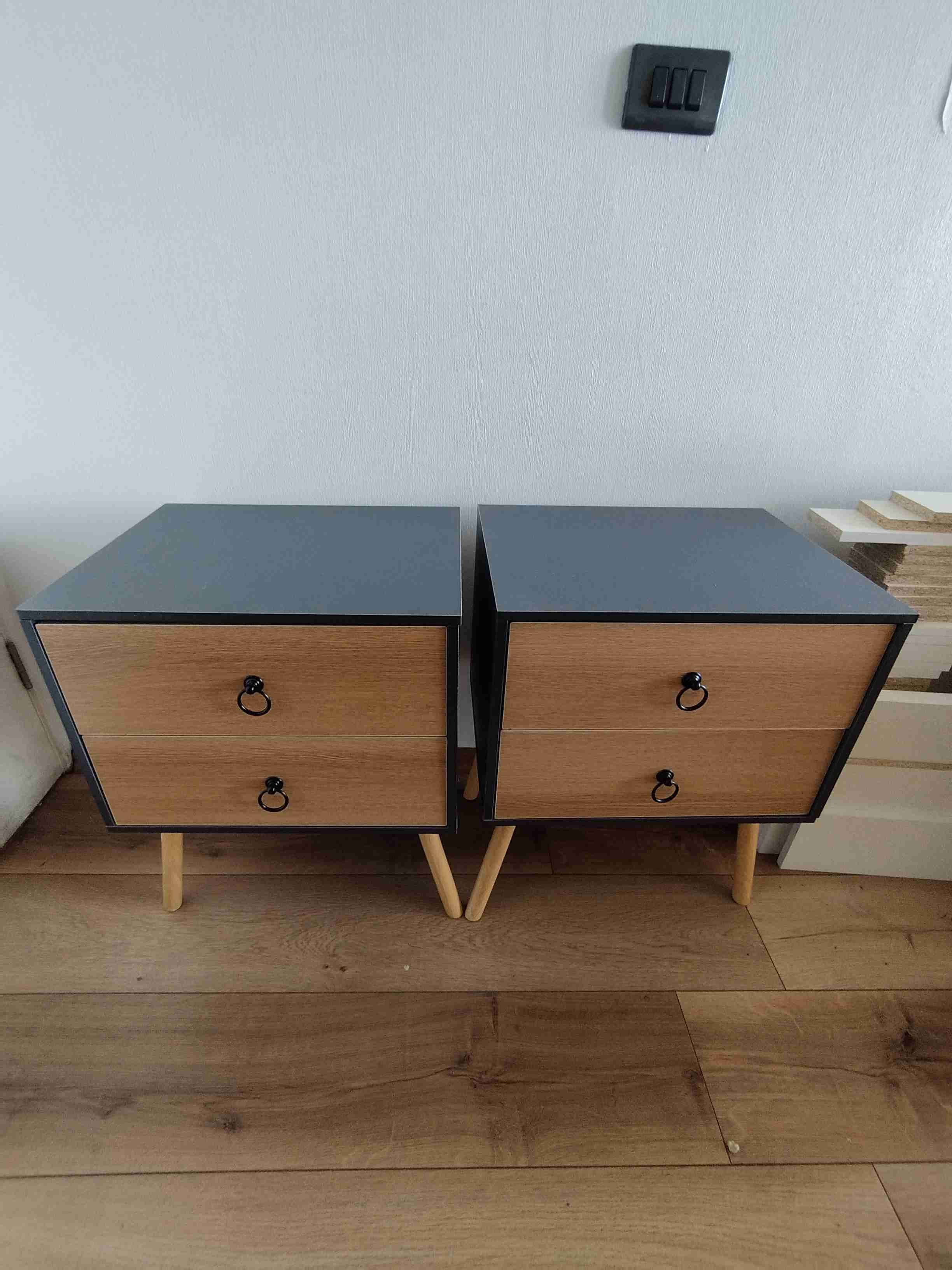 Veladores color madera y gris oscuro - miniatura 2