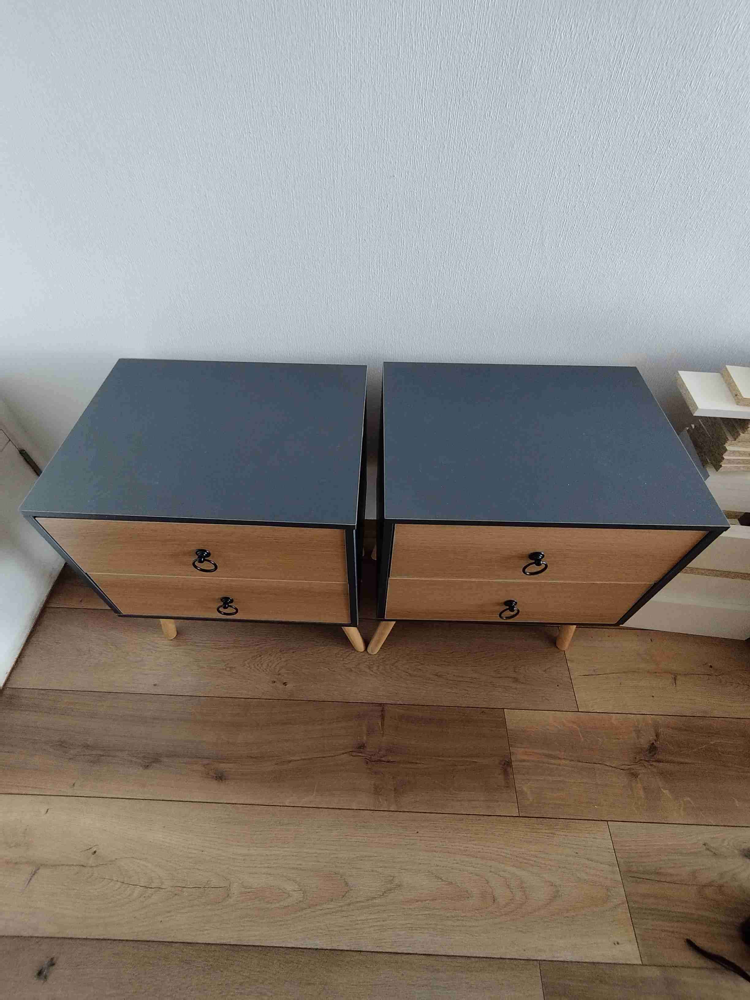 Veladores color madera y gris oscuro - miniatura 3