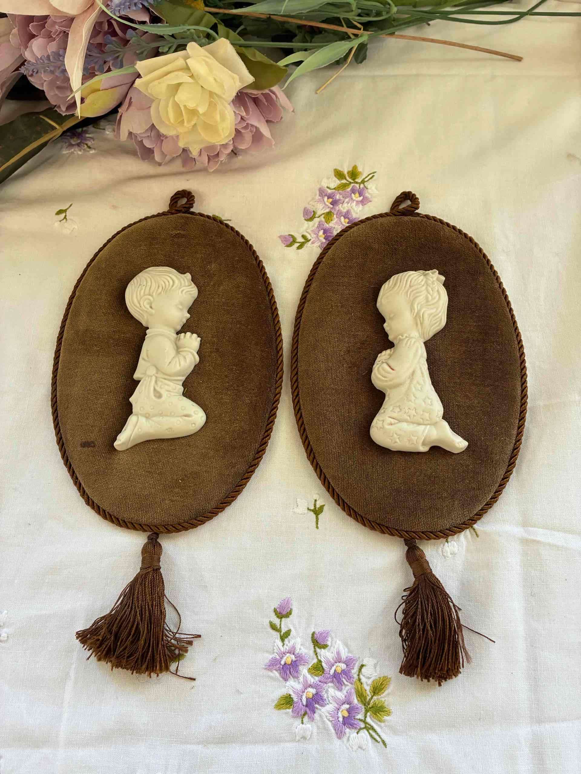 Decoración de pared con figuras religiosas - miniatura 1