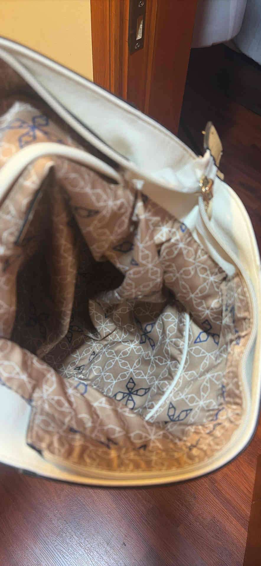 Cartera beige y blanca - miniatura 5