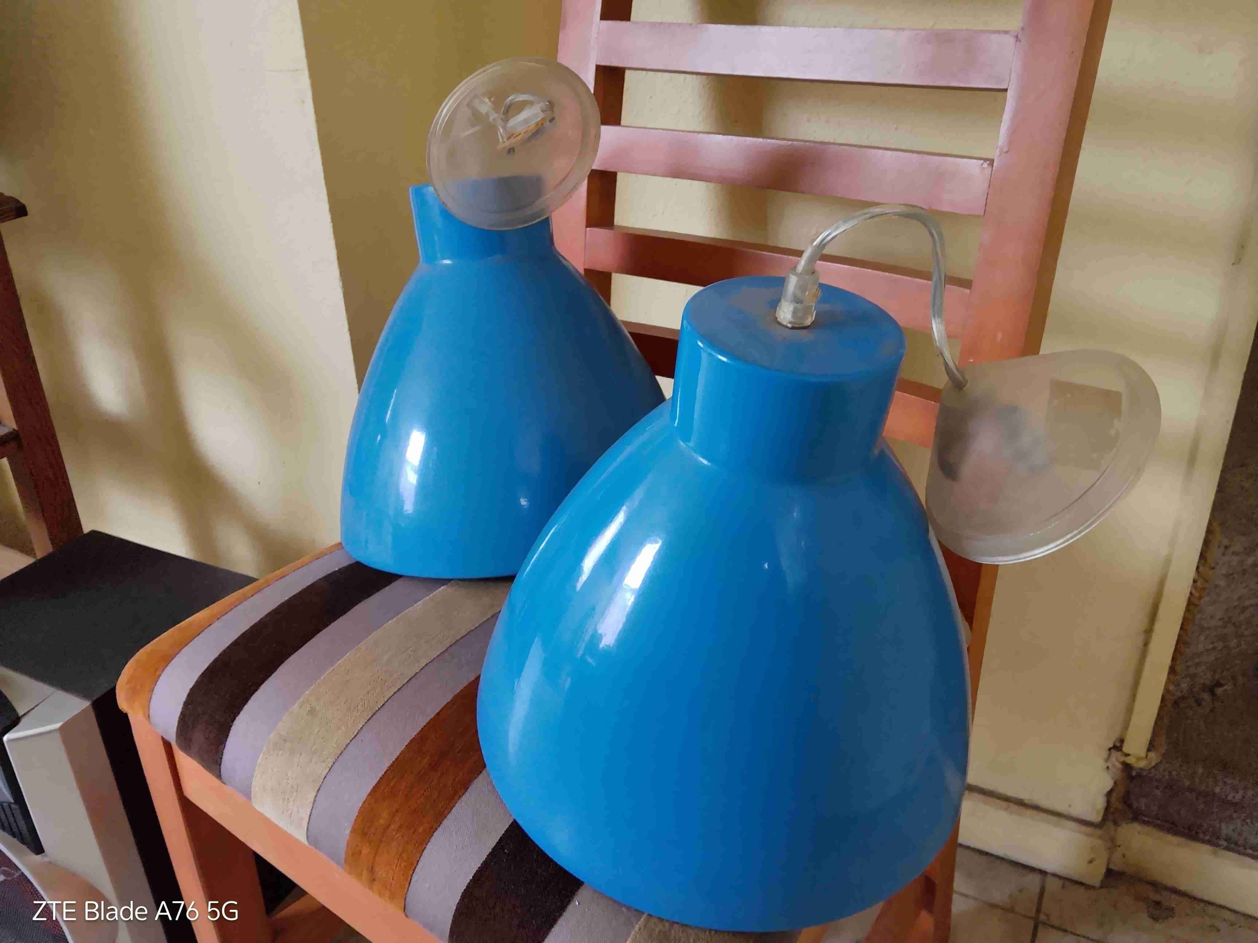 Lámparas colgantes azules