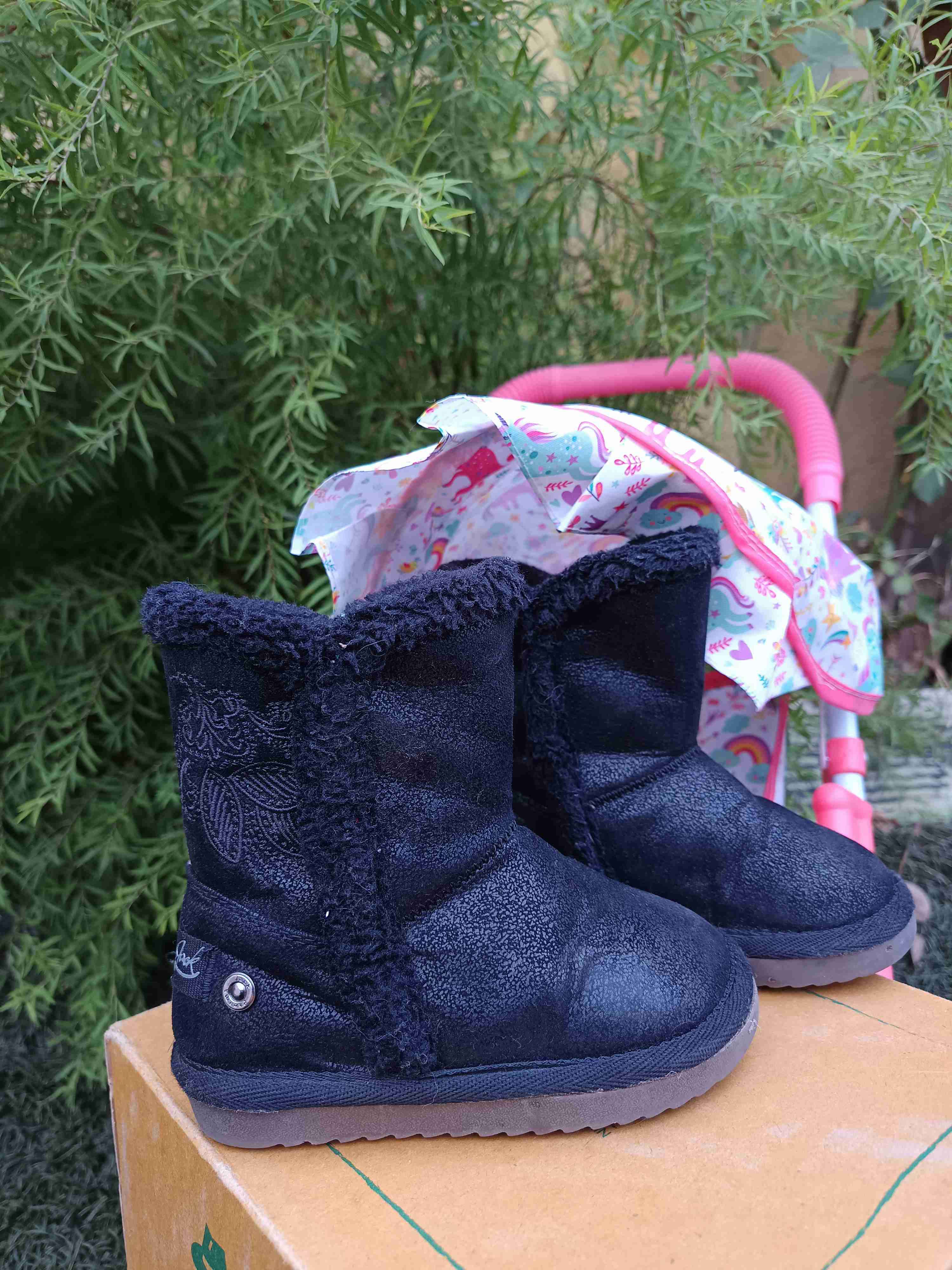 Botas negras infantiles con forro - miniatura 1