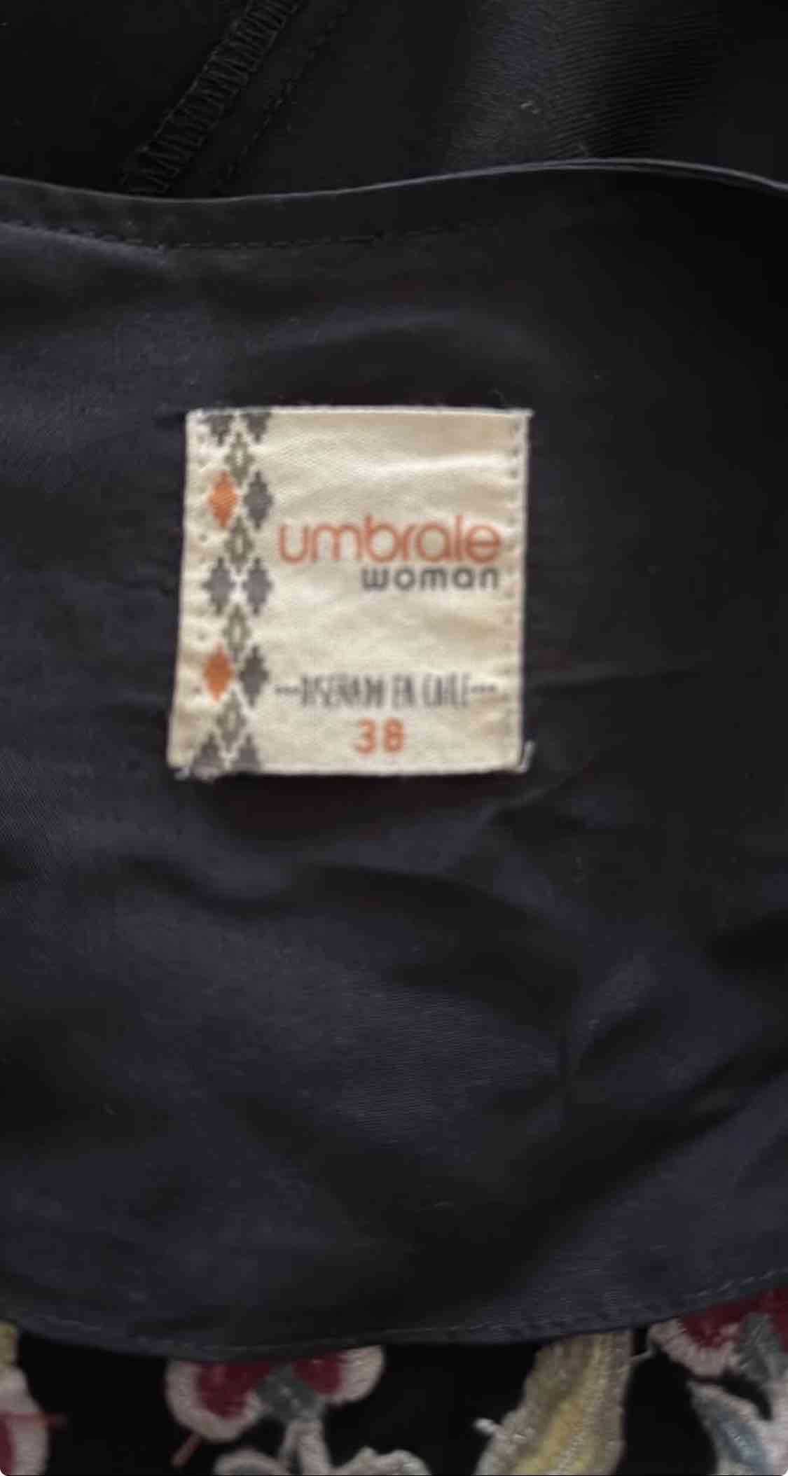 Trench negro con bordado floral marca umbralé - miniatura 3