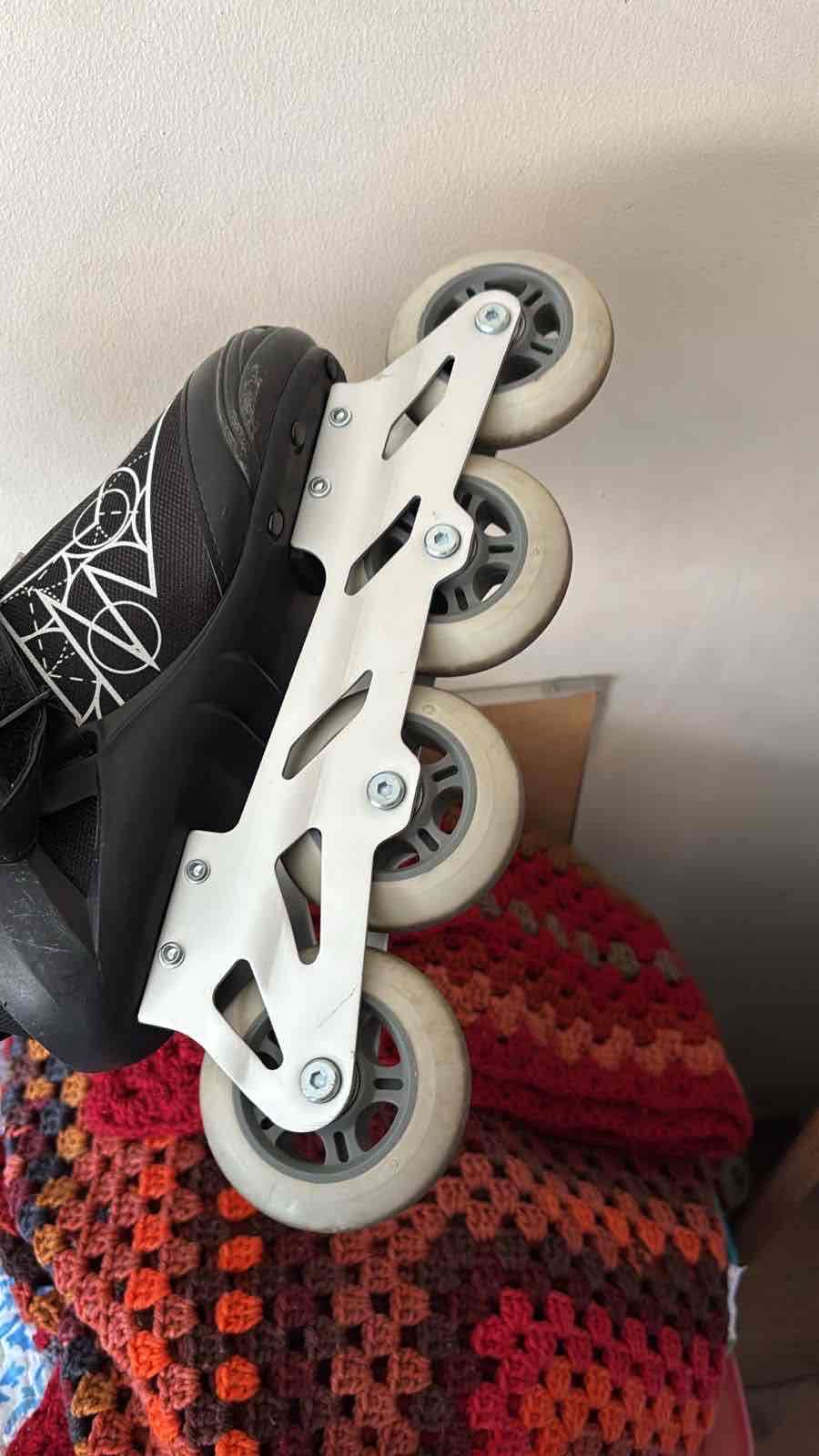 Patines en línea negros - miniatura 3