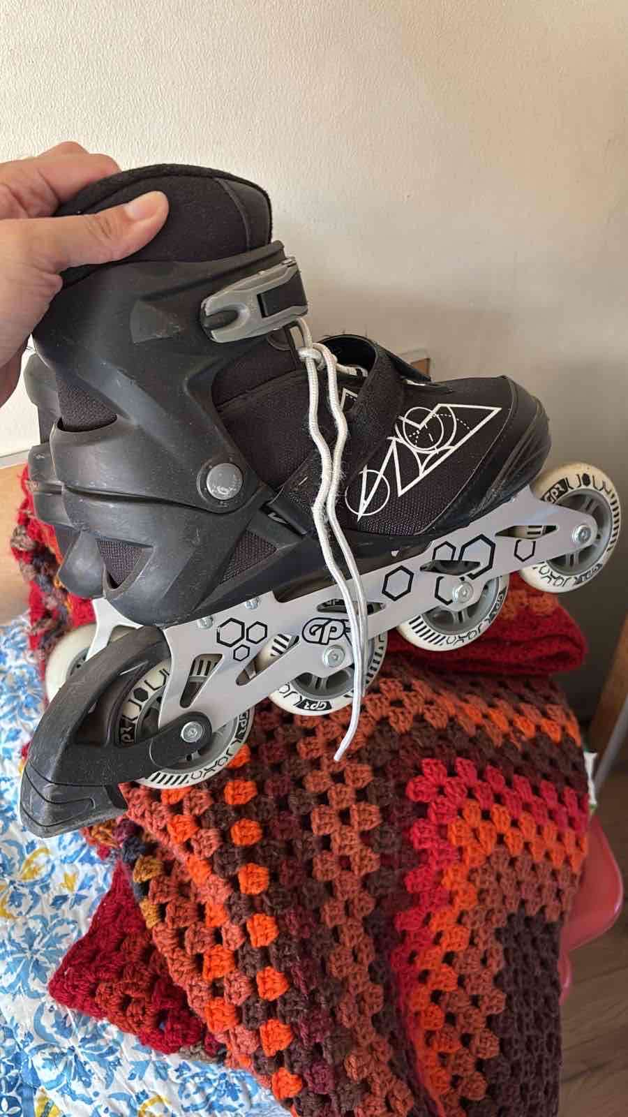 Patines en línea negros - miniatura 4