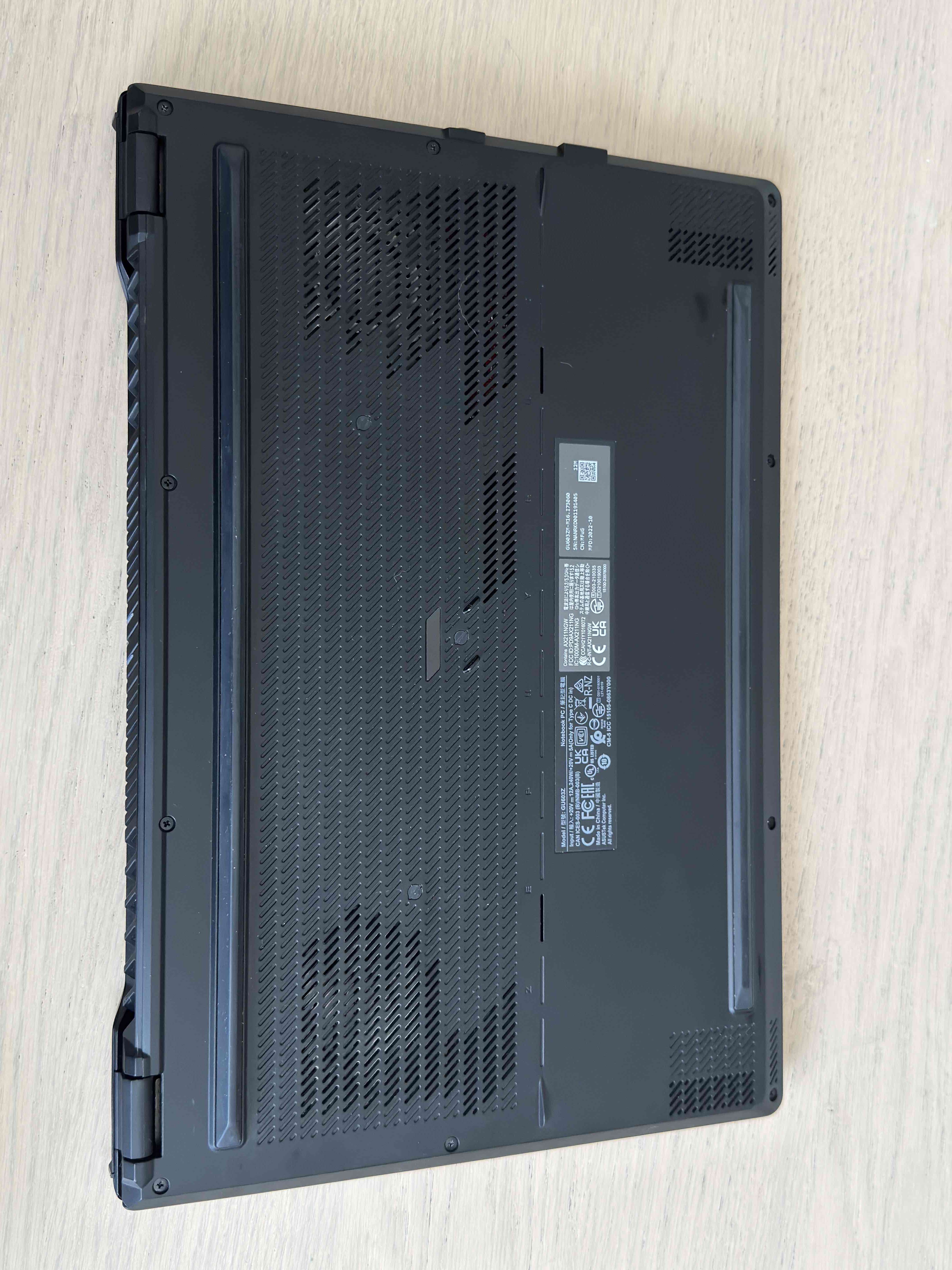 Notebook gamer Asus Rog Zephyrus M16 - miniatura 3