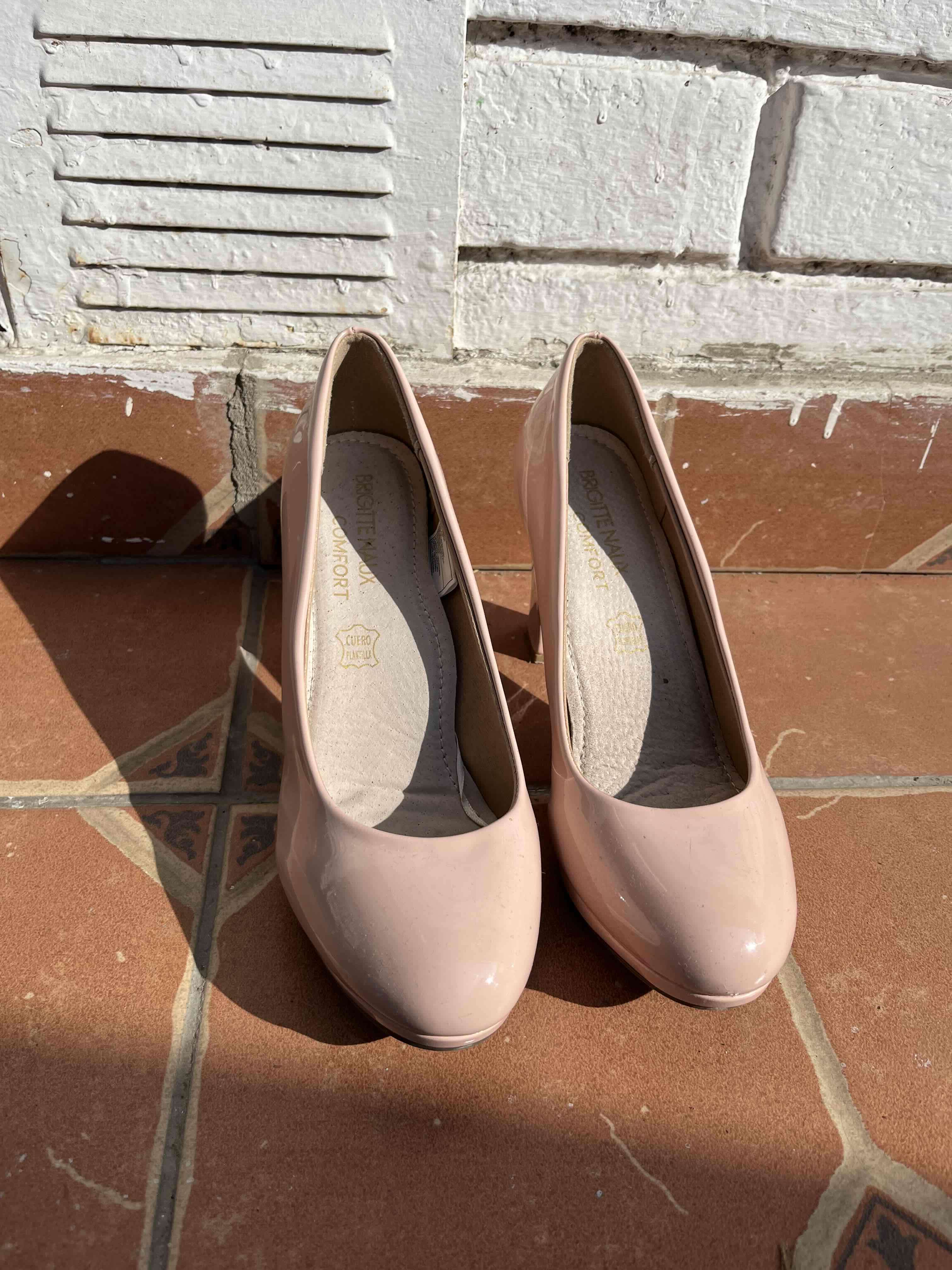 Zapatos de tacón color nude - miniatura 2