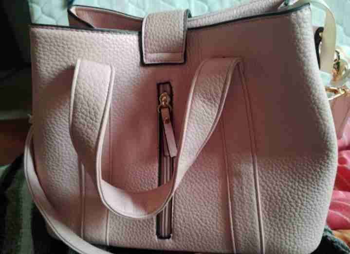 Cartera rosa de cuero - miniatura 2