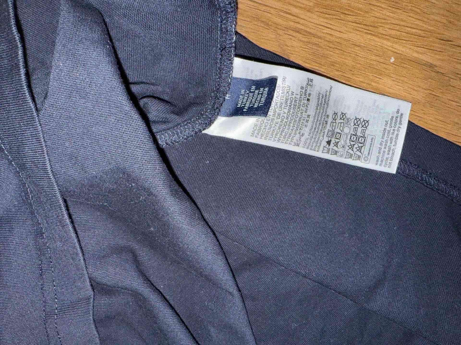 Polera Disney colaboración con Tommy Hilfiger - miniatura 2