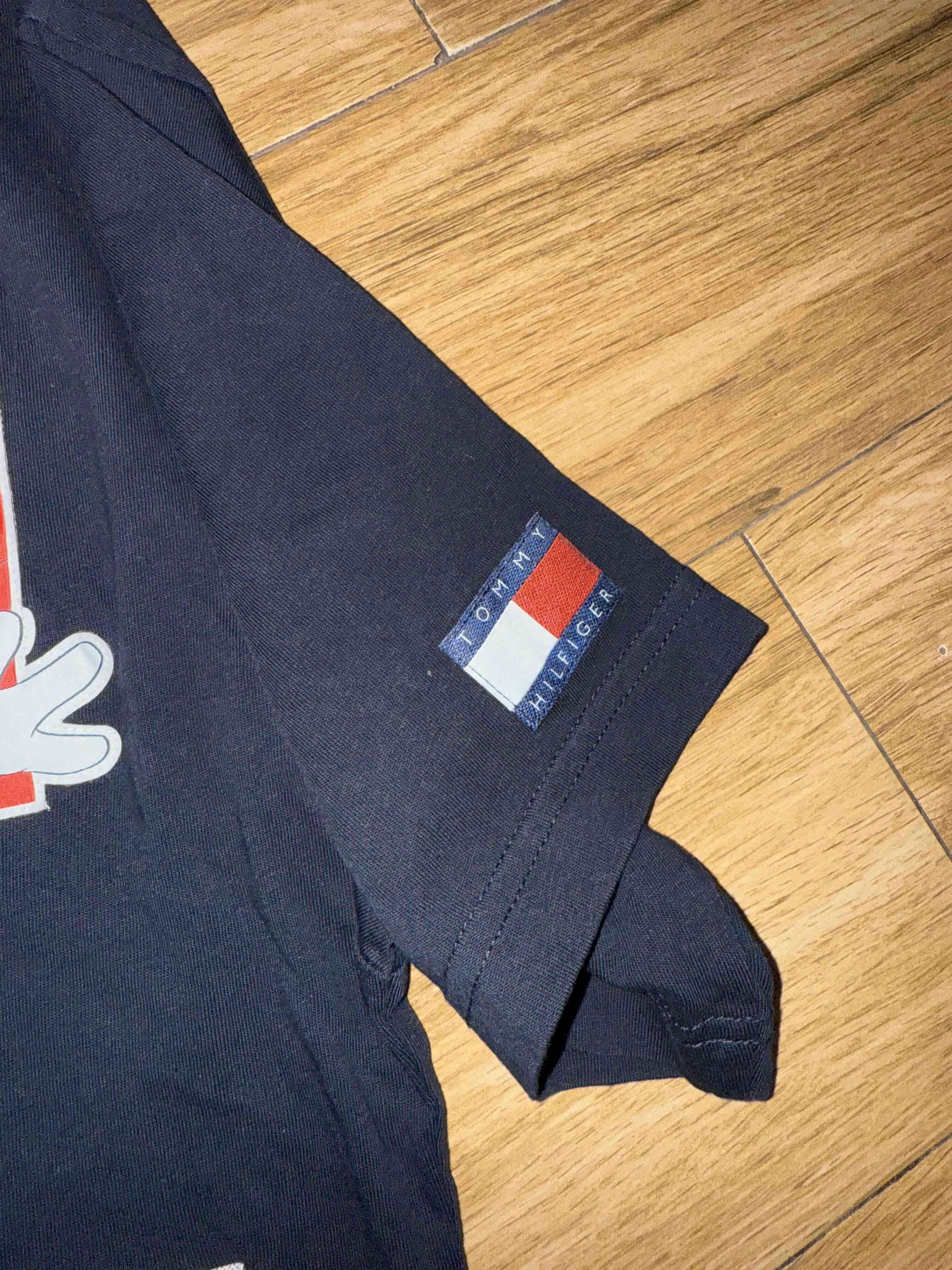 Polera Disney colaboración con Tommy Hilfiger - miniatura 4