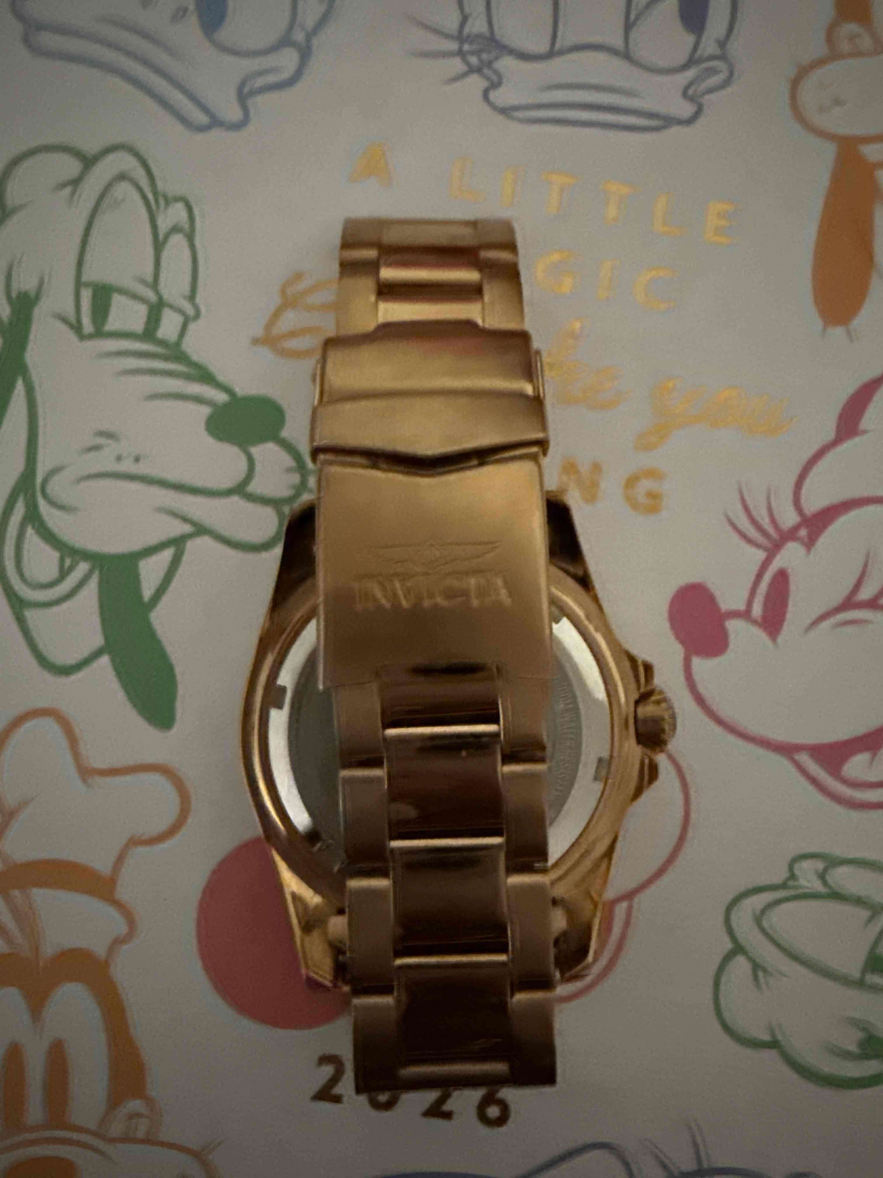 Reloj dorado de pulsera - miniatura 2