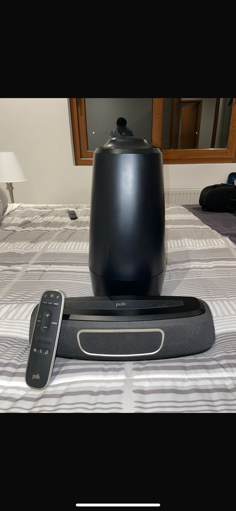 Barra de sonido negra. - miniatura 3