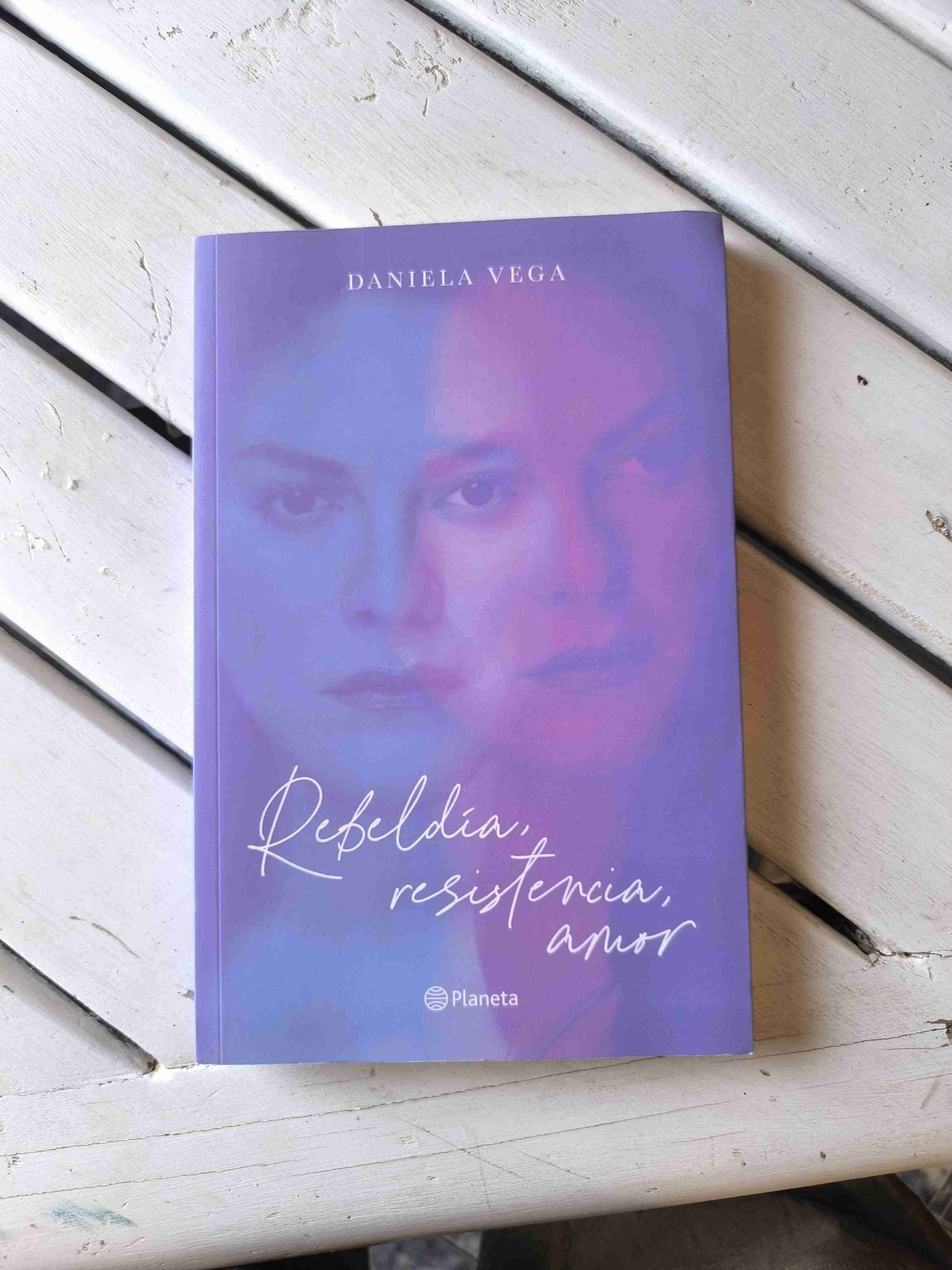 Libro Rebeldía, resistencia, amor