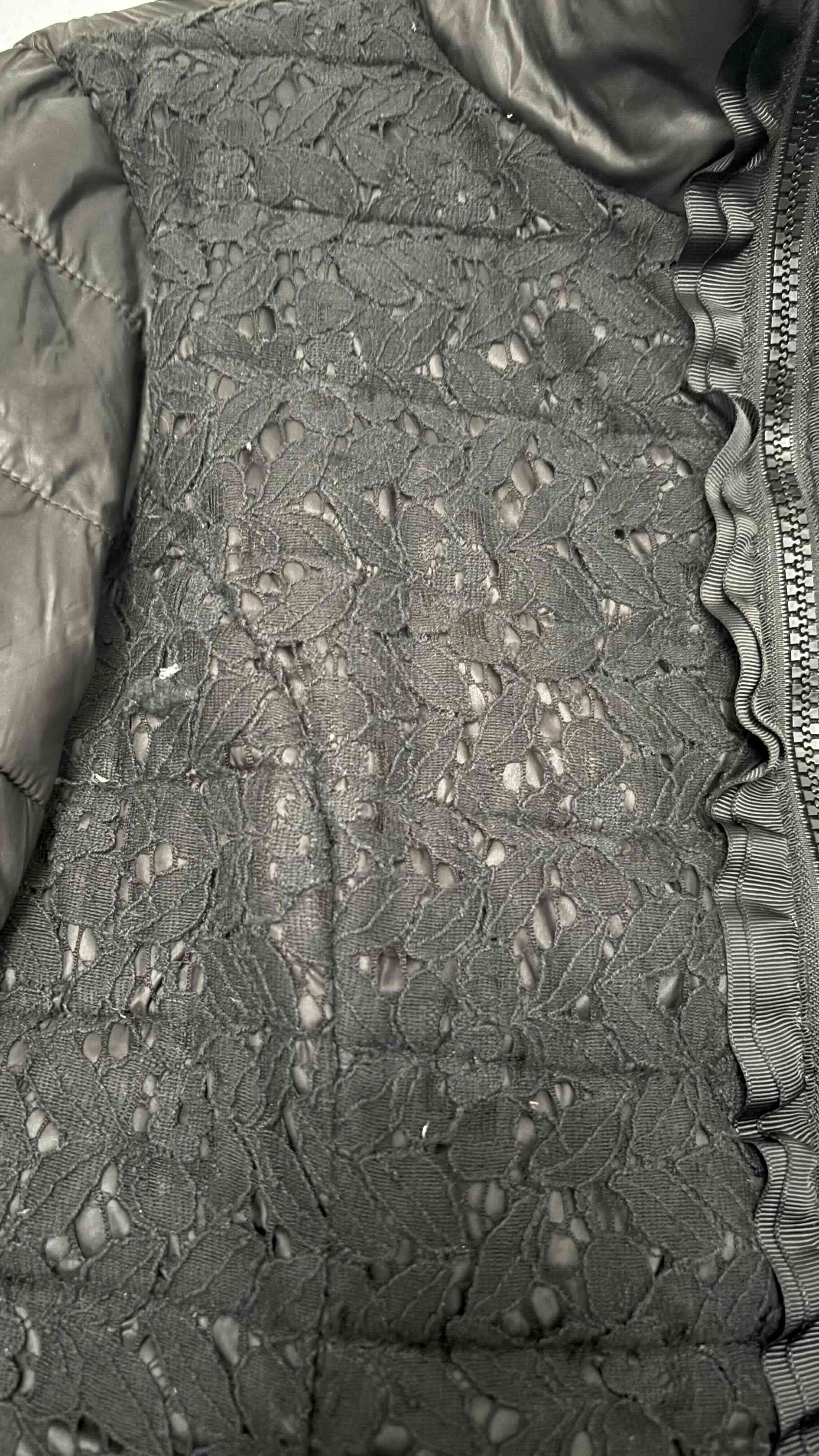 Chaqueta negra con encaje - miniatura 2