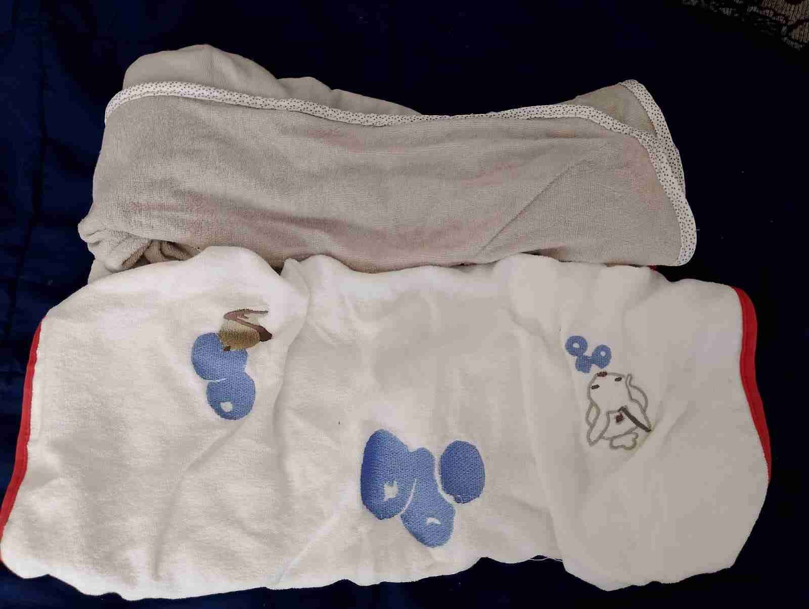 Toalla de bebé con capucha