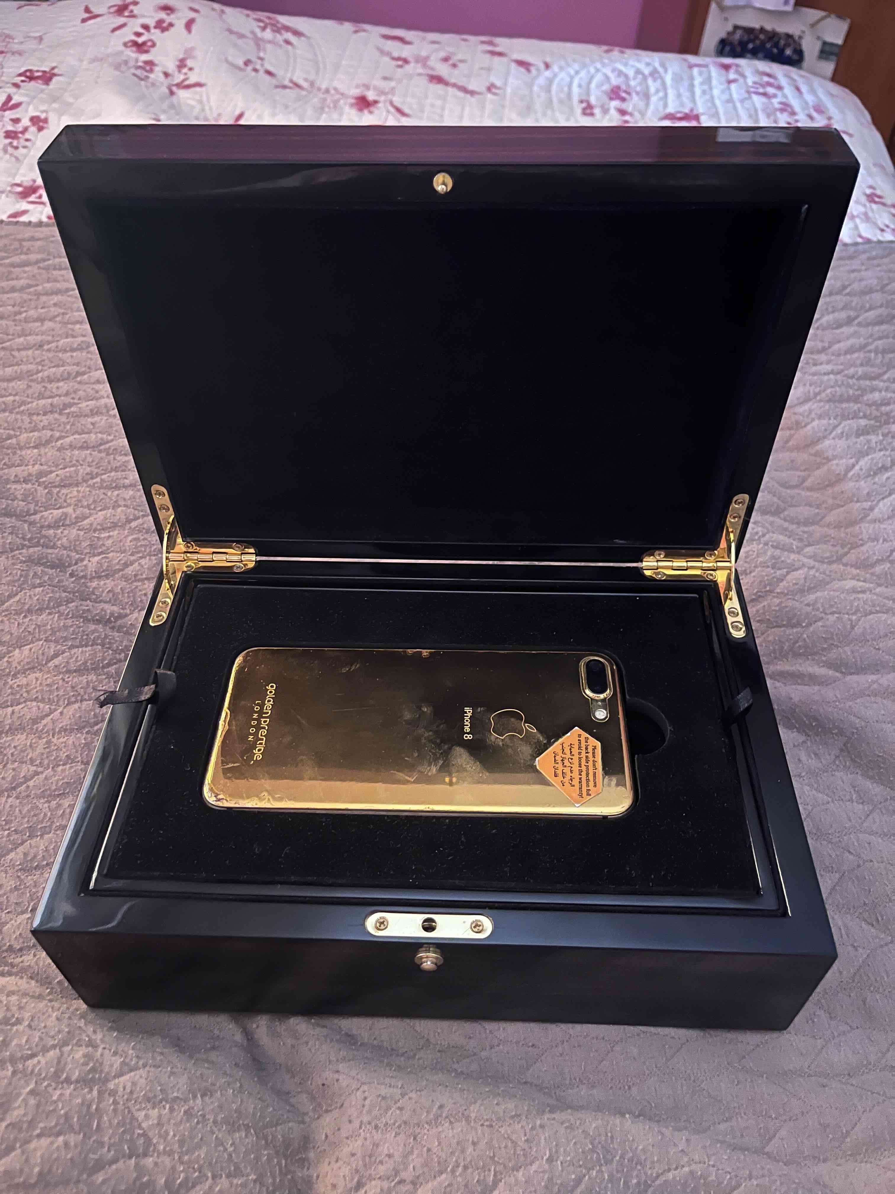 iPhone 8 plus edición especial 24 kt - miniatura 1