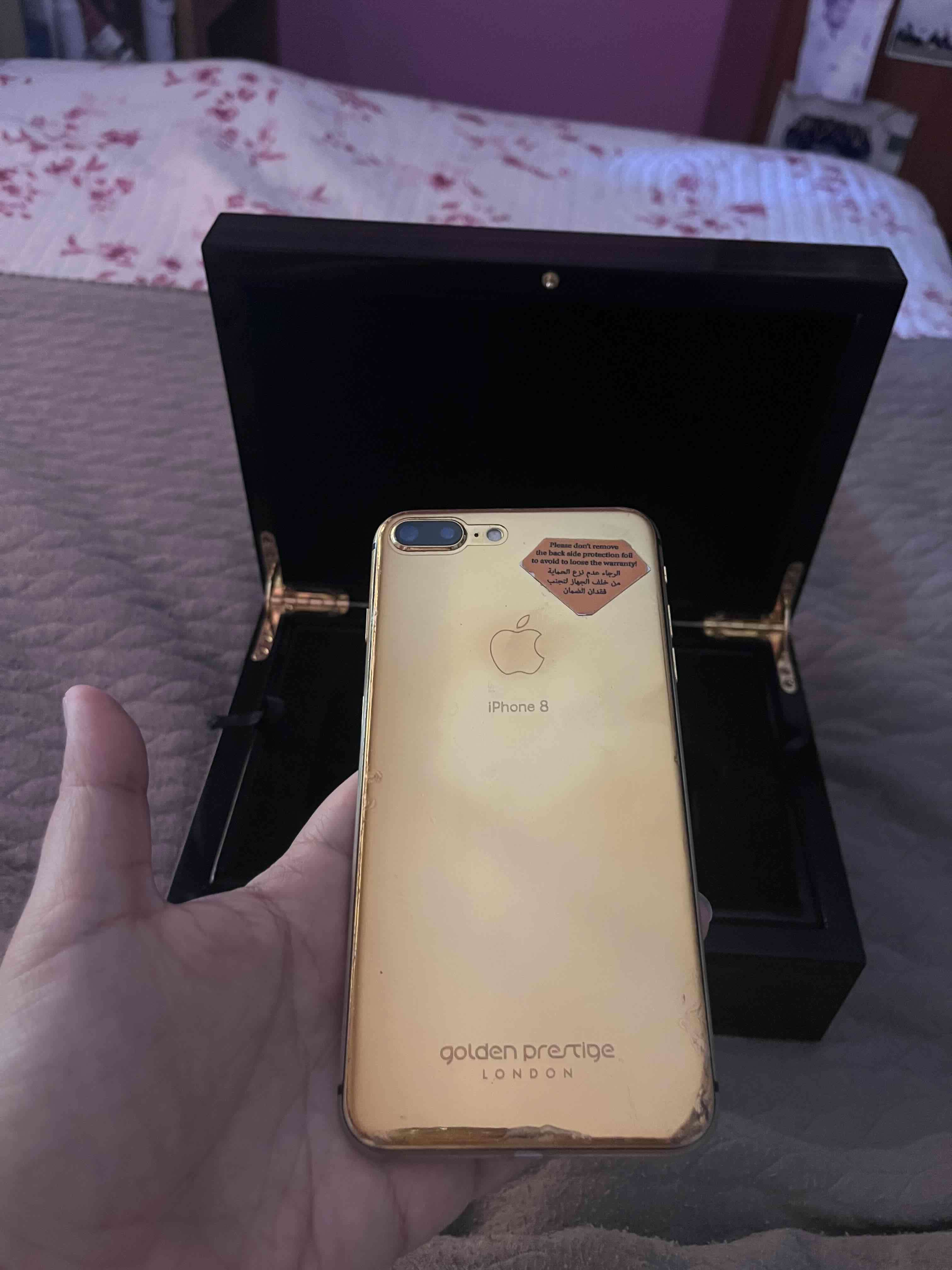 iPhone 8 plus edición especial 24 kt - miniatura 2