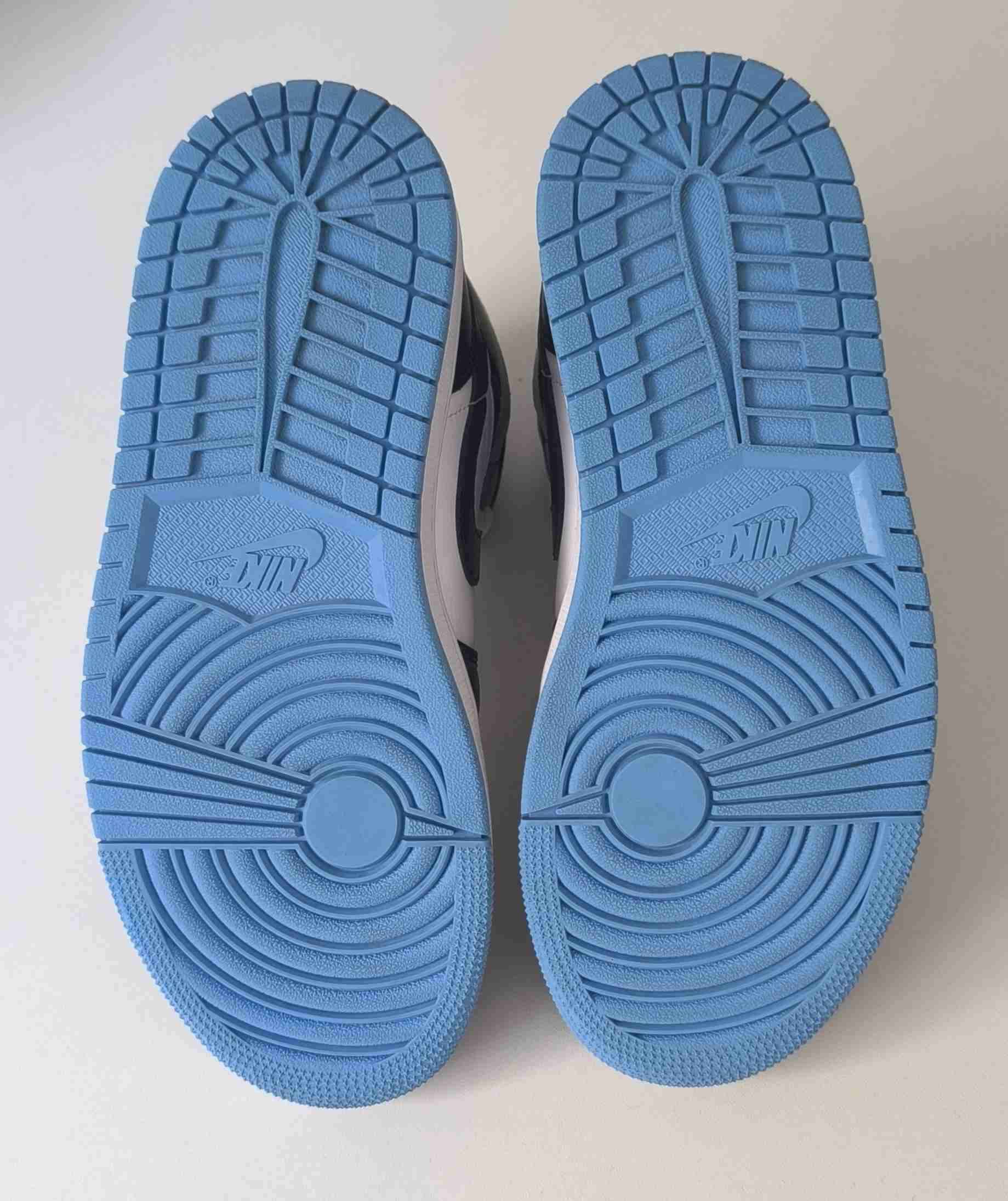 Zapatillas Air Jordan 1 Mid originales - miniatura 4