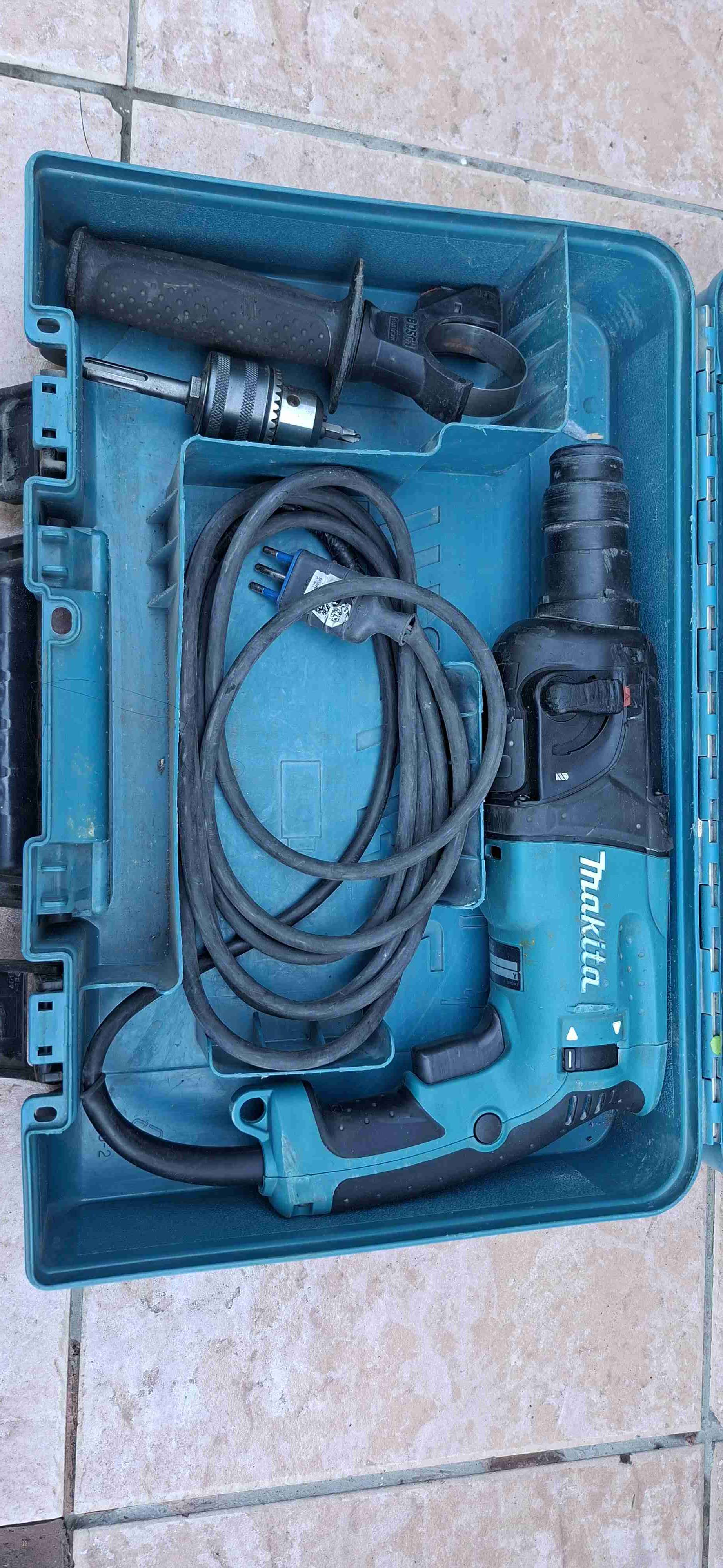 Rotomartillo Makita en maleta HR2230 - miniatura 2