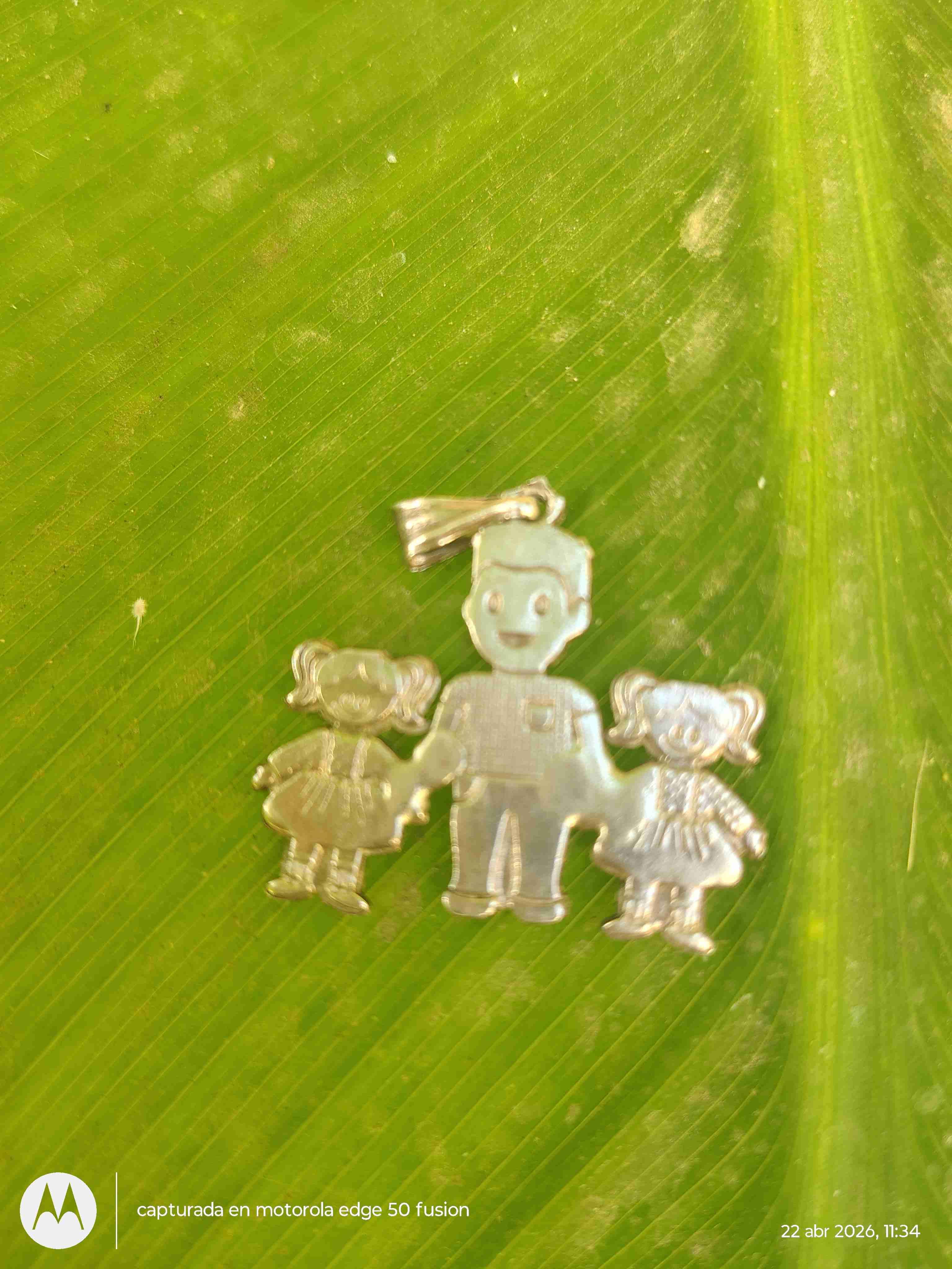 Anillo plateado con brillantes - miniatura 4