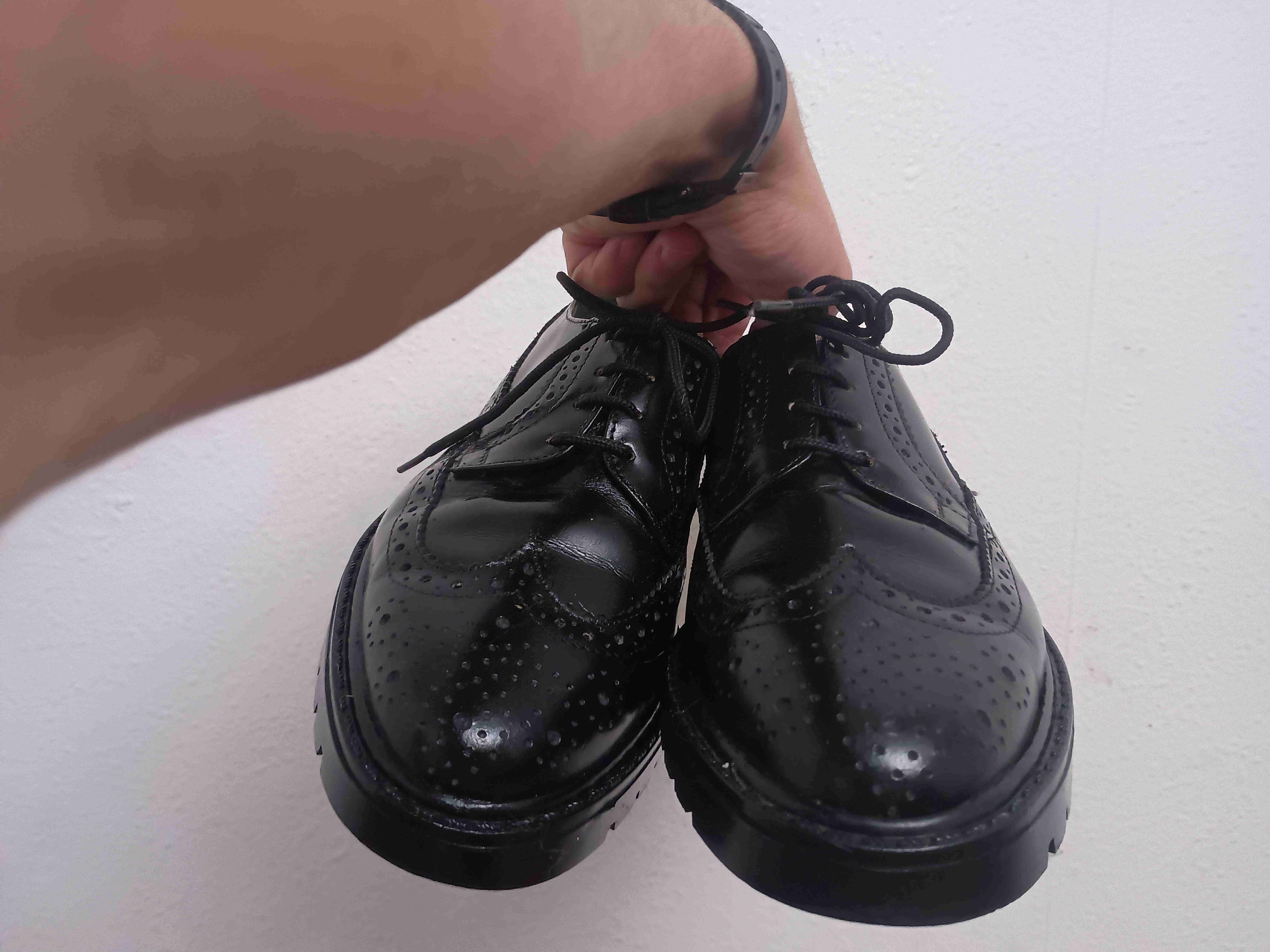 Zapatos Oxford de cuero negro con cordones - miniatura 4
