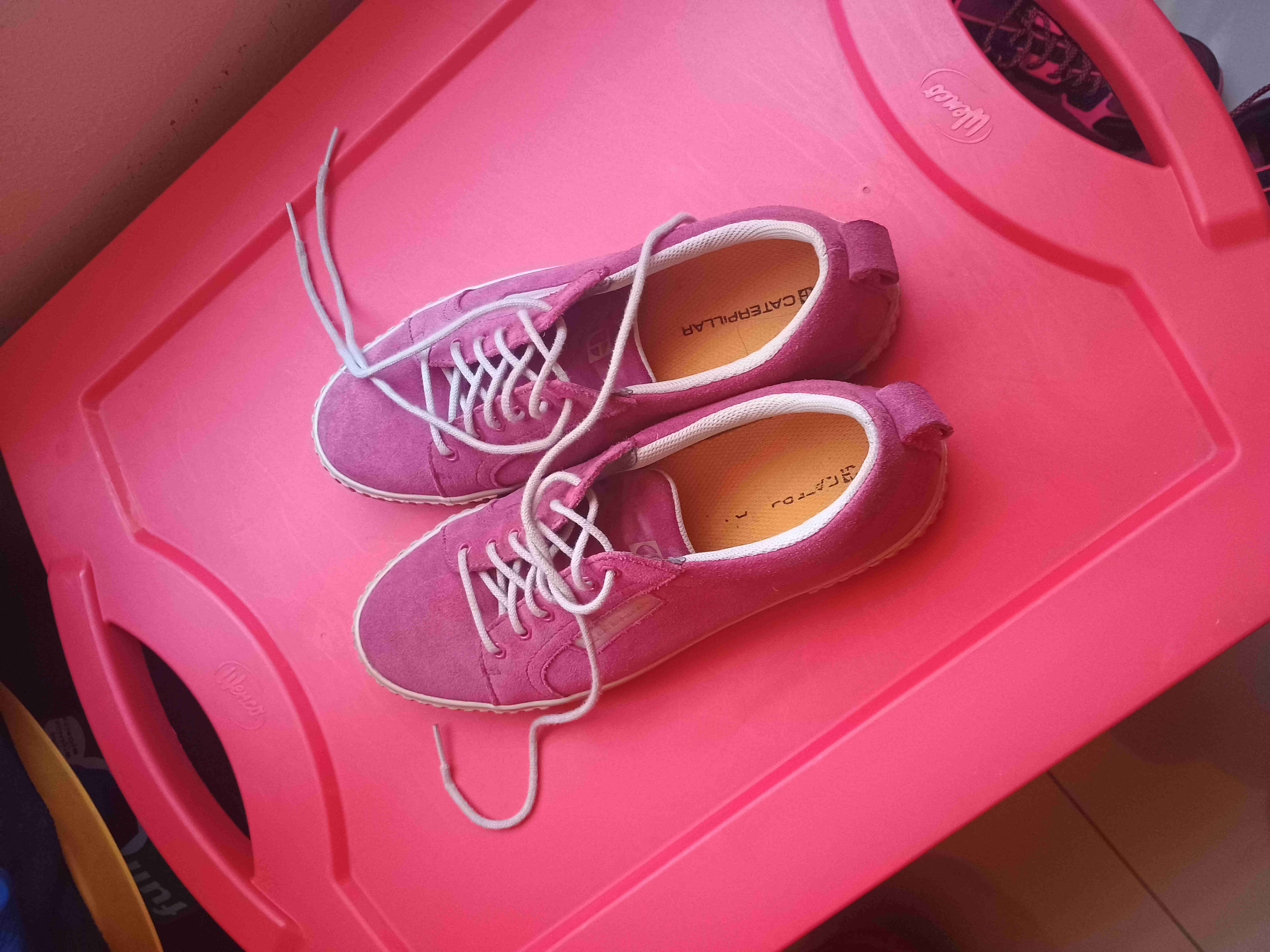 Zapatillas rosas de gamuza - miniatura 2