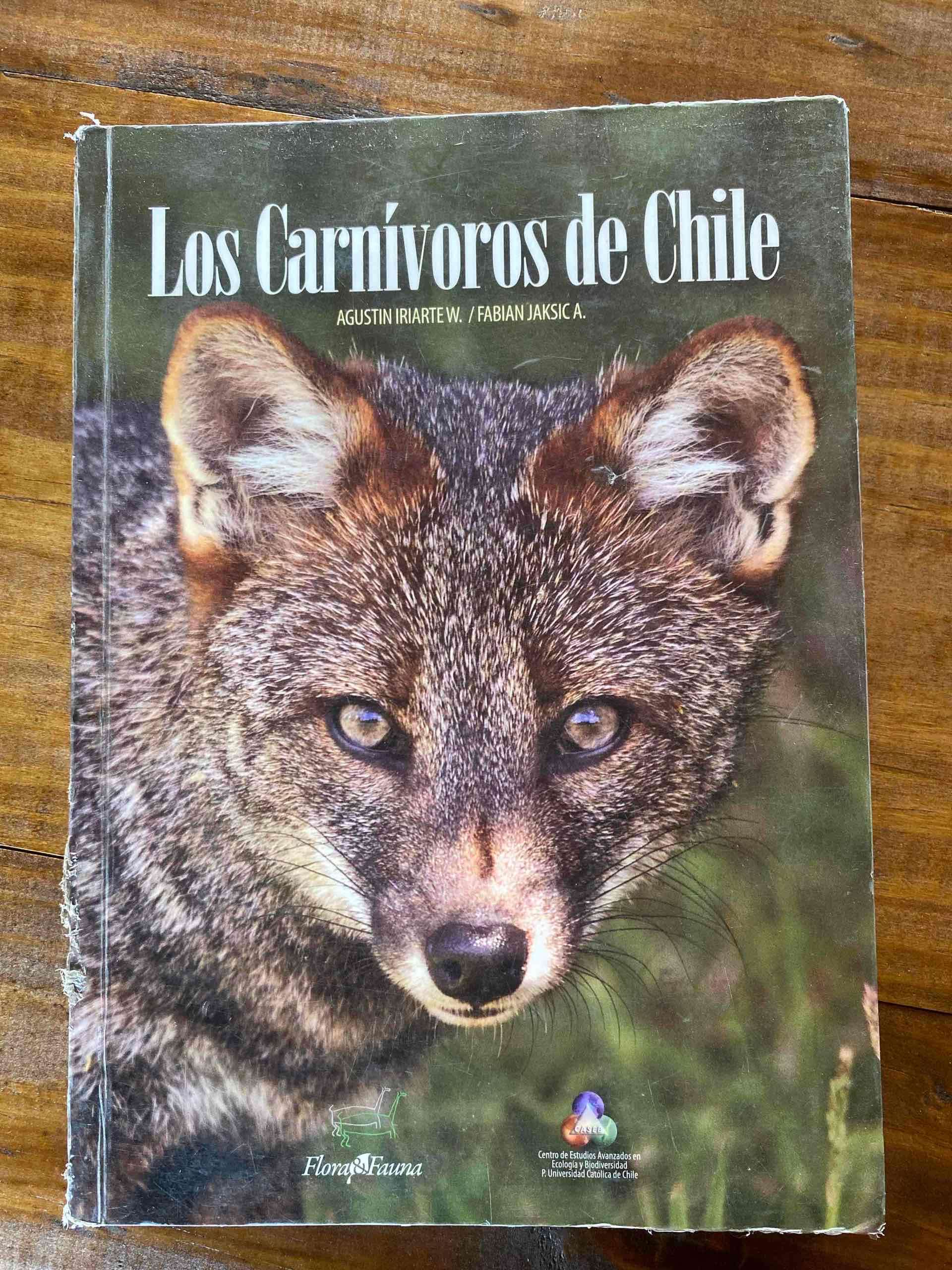 Libro Los Carnívoros de Chile - miniatura 1