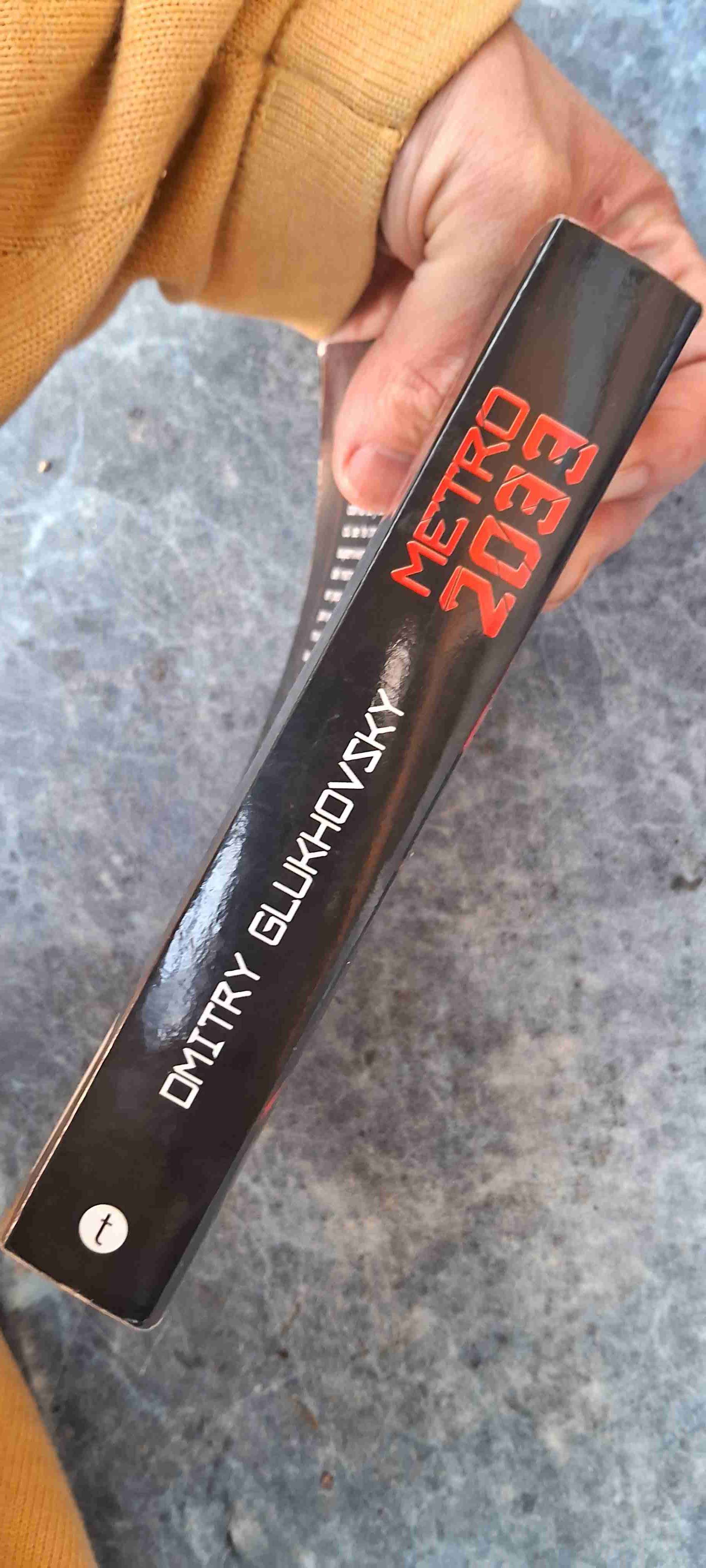 Libro Metro 2033 - Dmitry Glukhovsky - miniatura 3