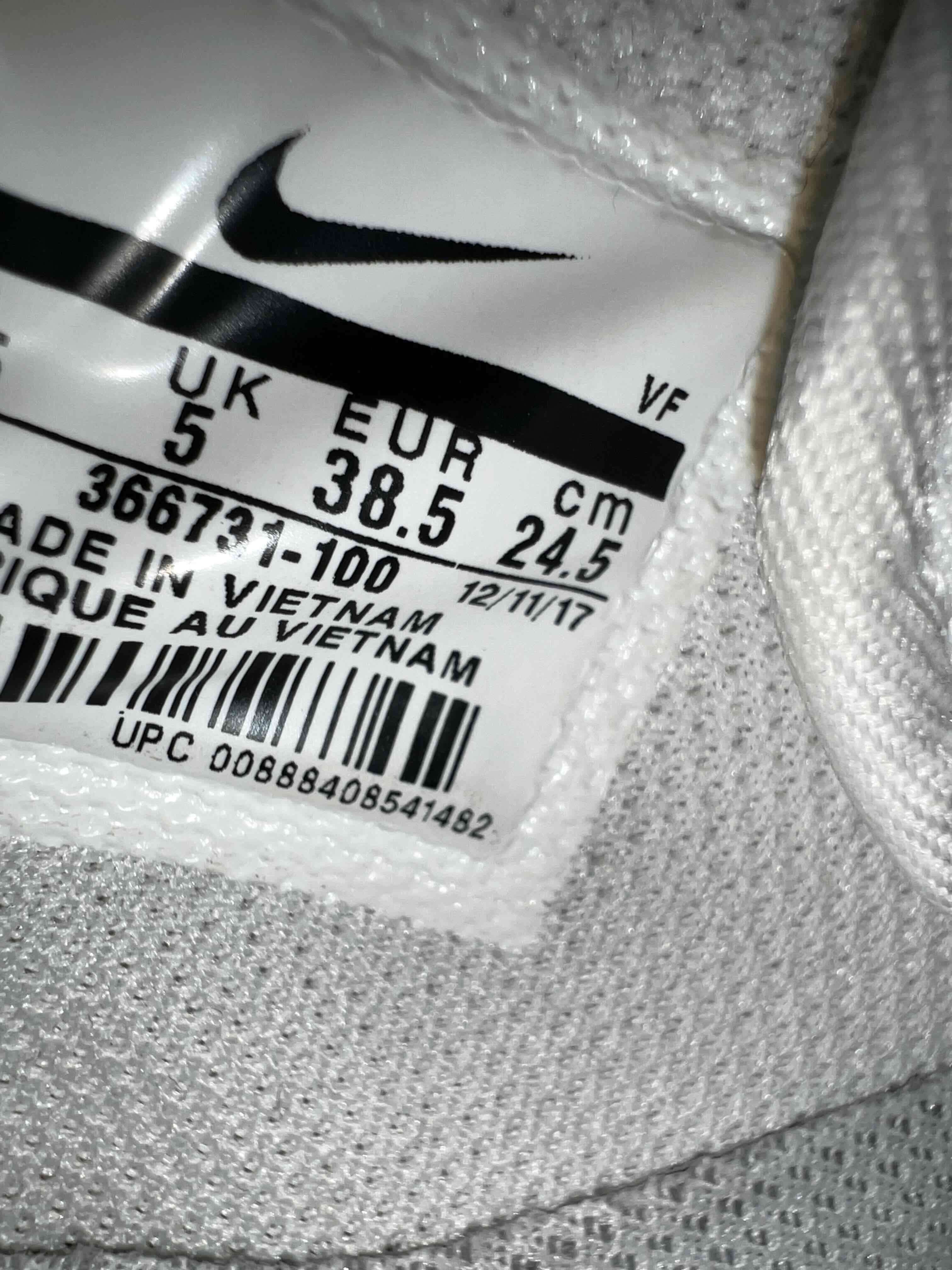 Zapatillas Nike Air Force blancas mid - miniatura 4